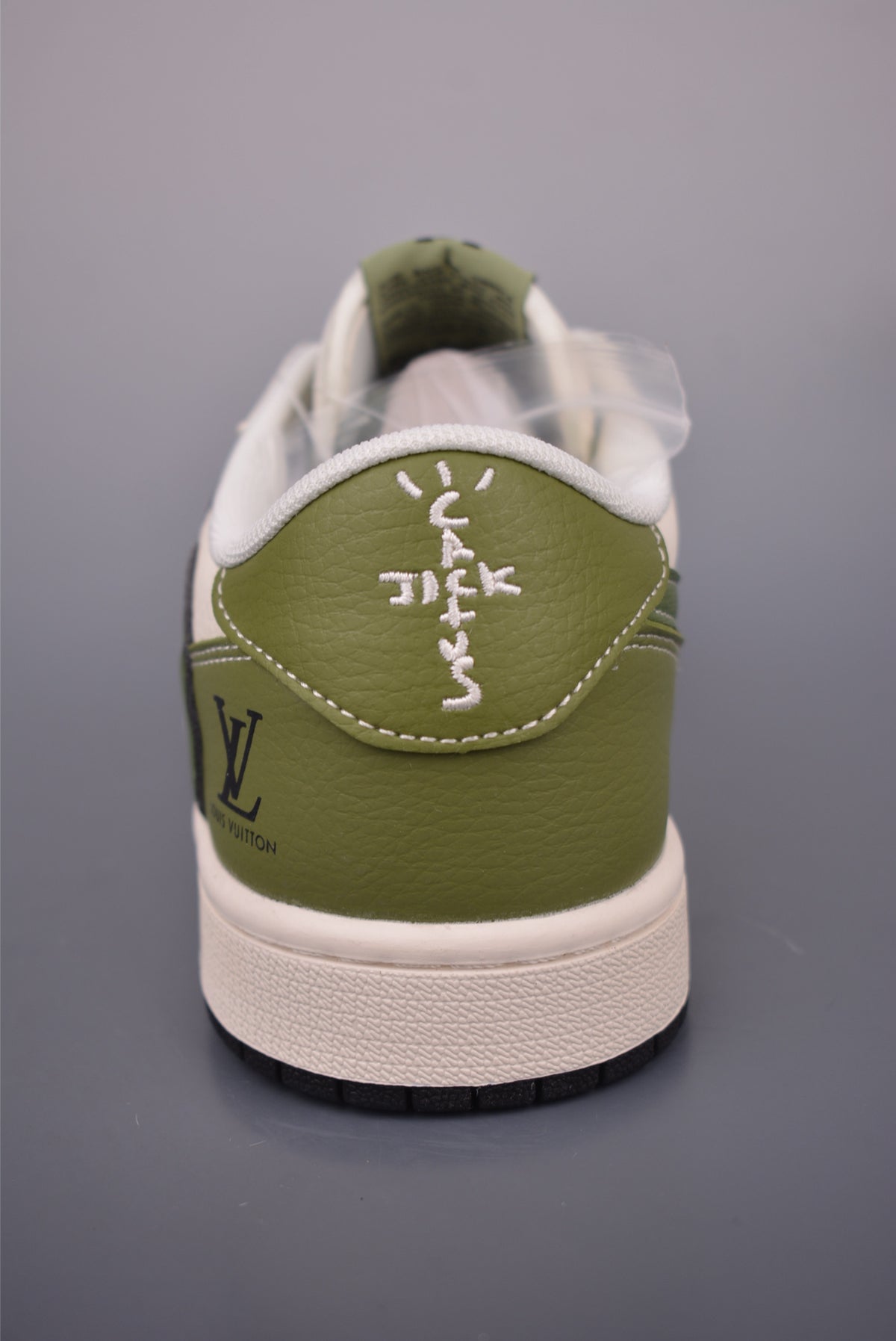 Fragment x Travis Scott x Nike Air Jordan 1 Low - Image 4