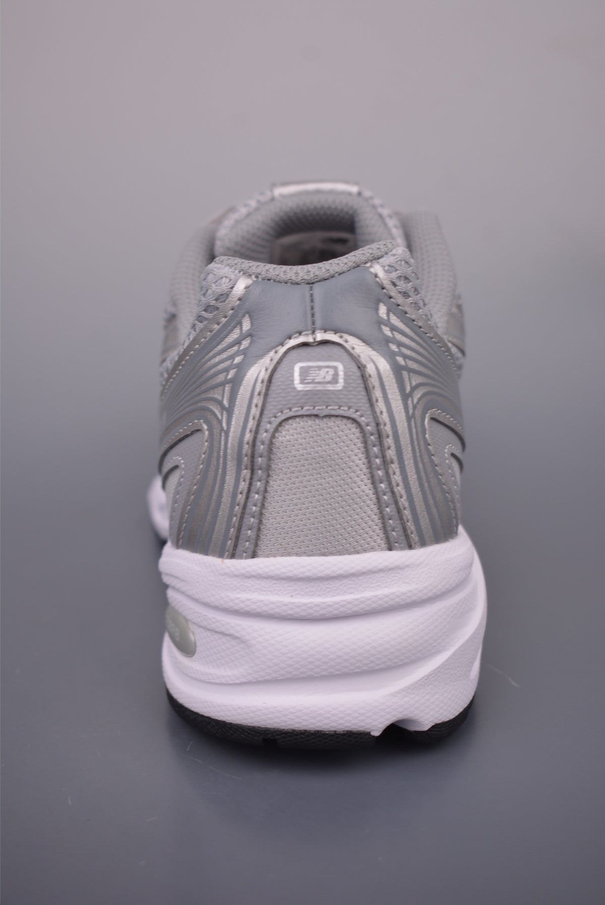 New Balance 180 240 - Image 4