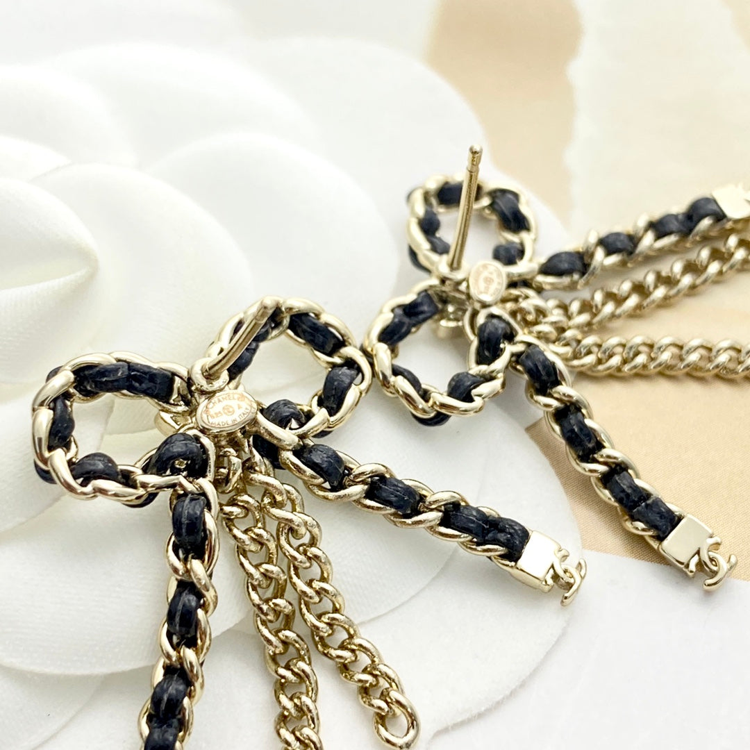 CHANEL Bow Tassel Pendant Necklace