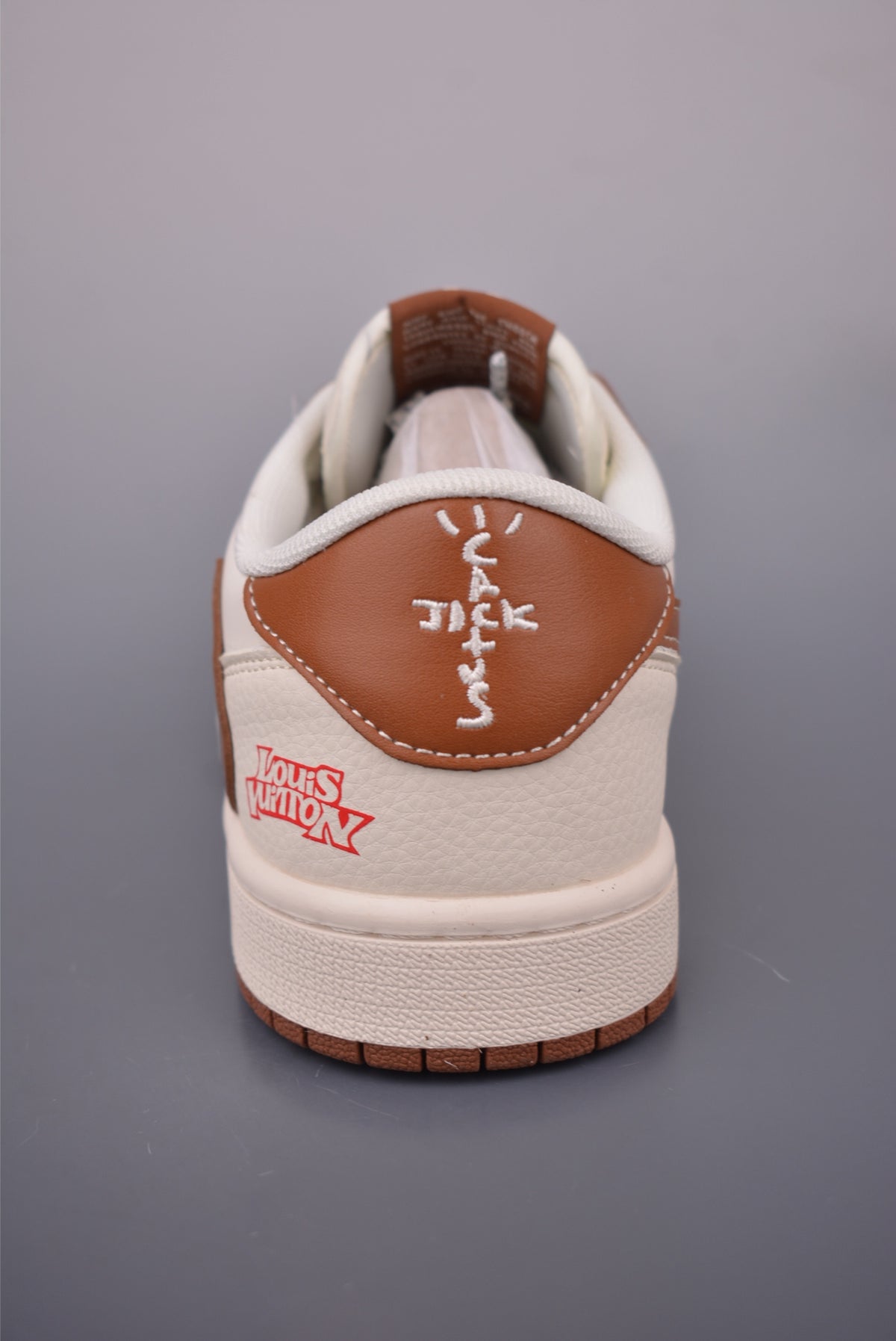 Fragment x Travis Scott x Nike Air Jordan 1 Low - Image 4