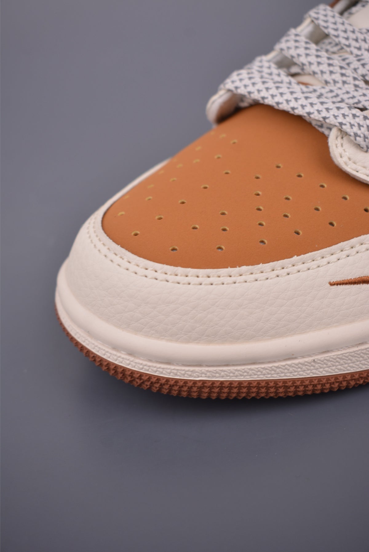 Fragment x Travis Scott x Nike Air Jordan 1 Low - Image 6