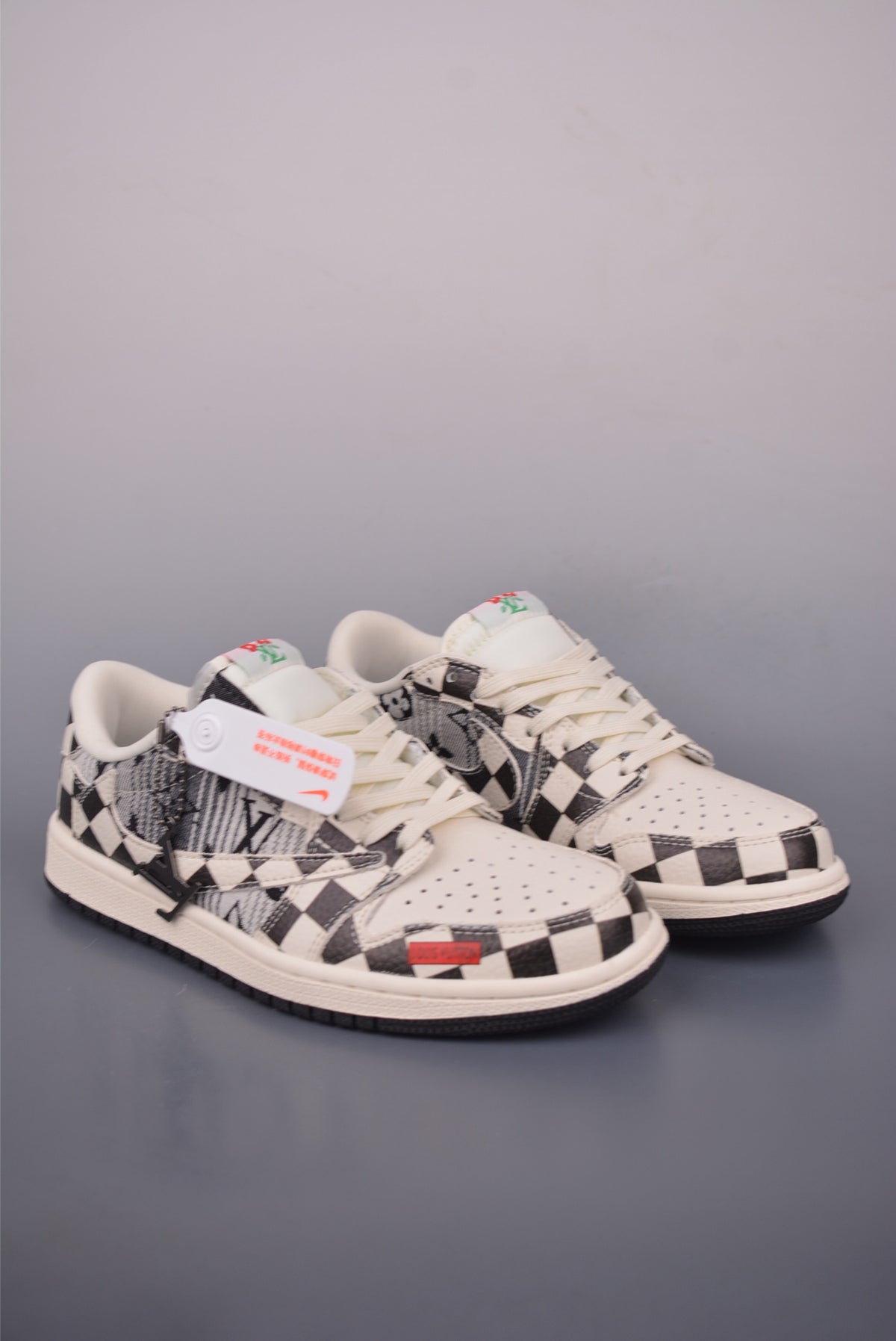 Fragment x Travis Scott x Nike Air Jordan 1 Low - Image 1