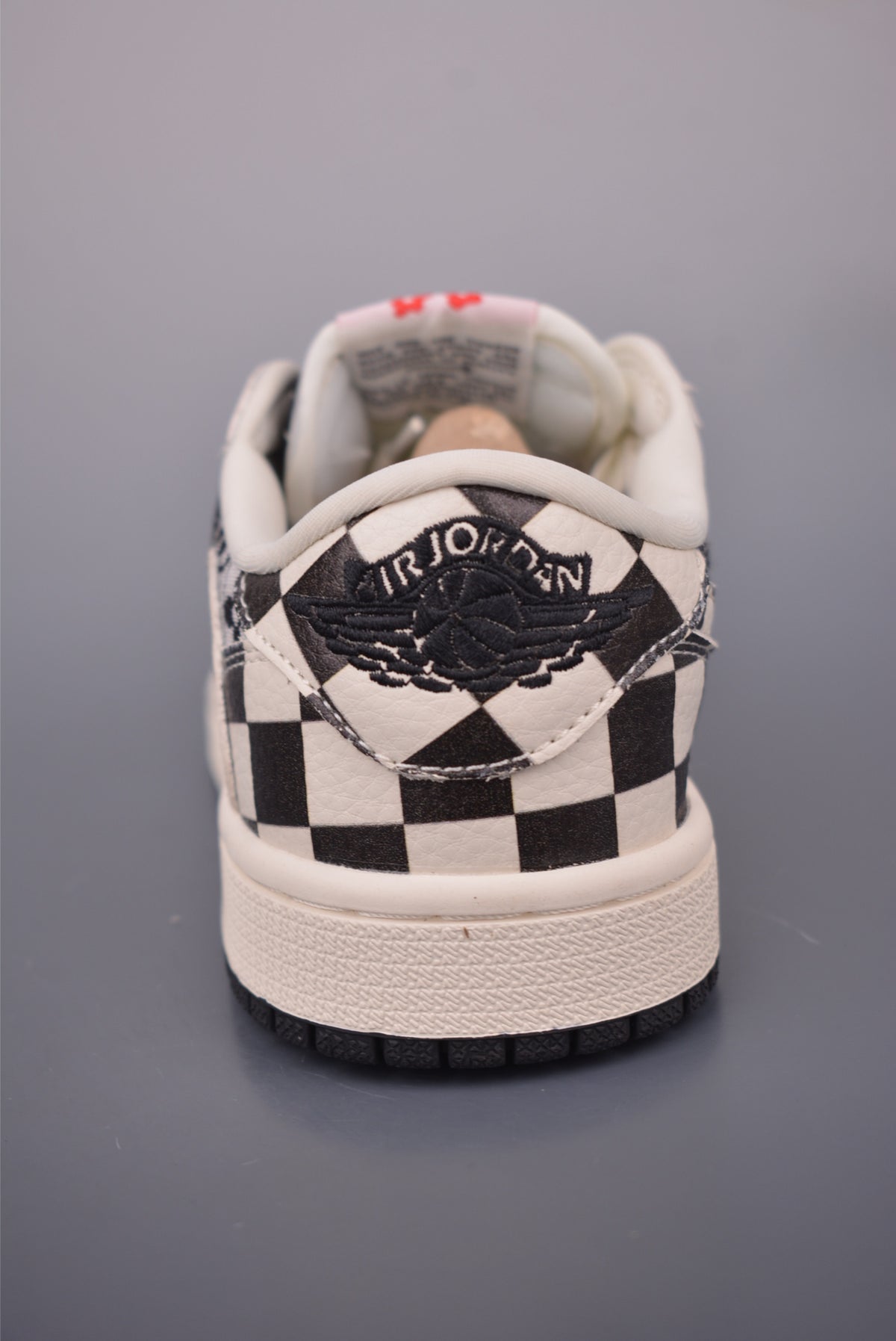 Fragment x Travis Scott x Nike Air Jordan 1 Low - Image 4