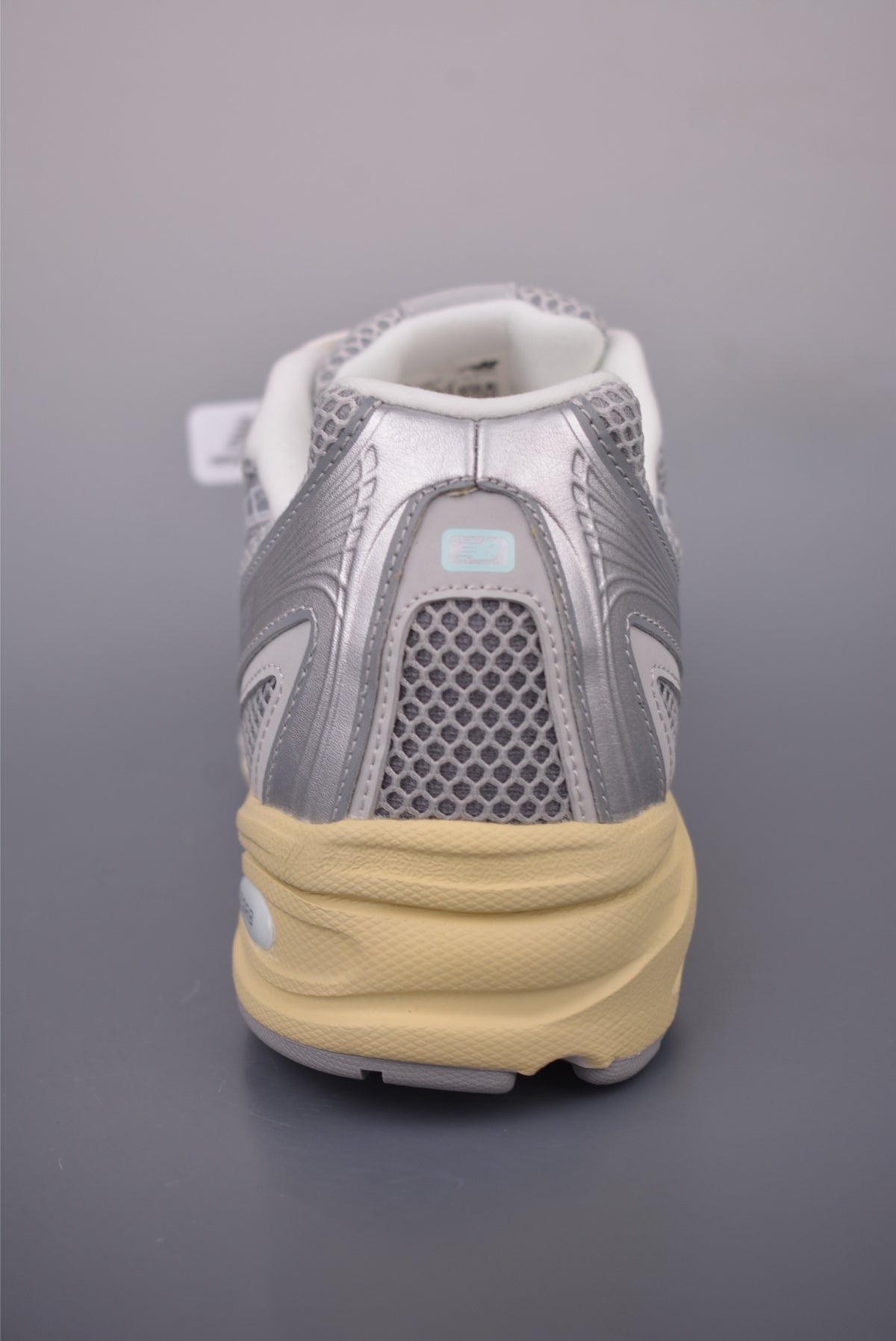 New Balance 180 240 - Image 4