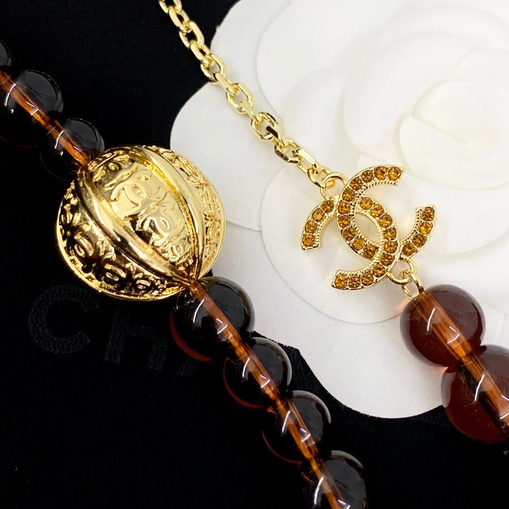 CHANEL Pearl Vintage Long Necklace