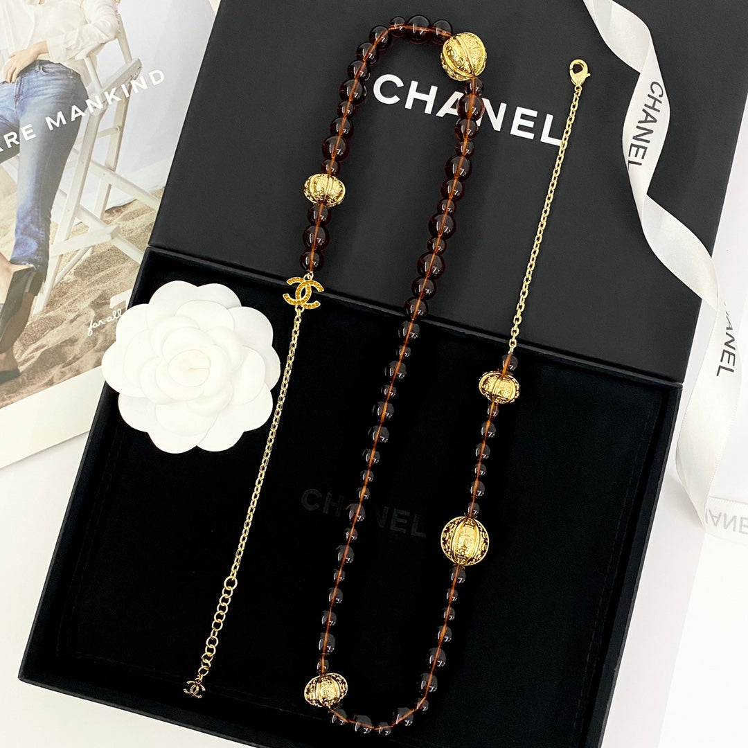 CHANEL Pearl Vintage Long Necklace