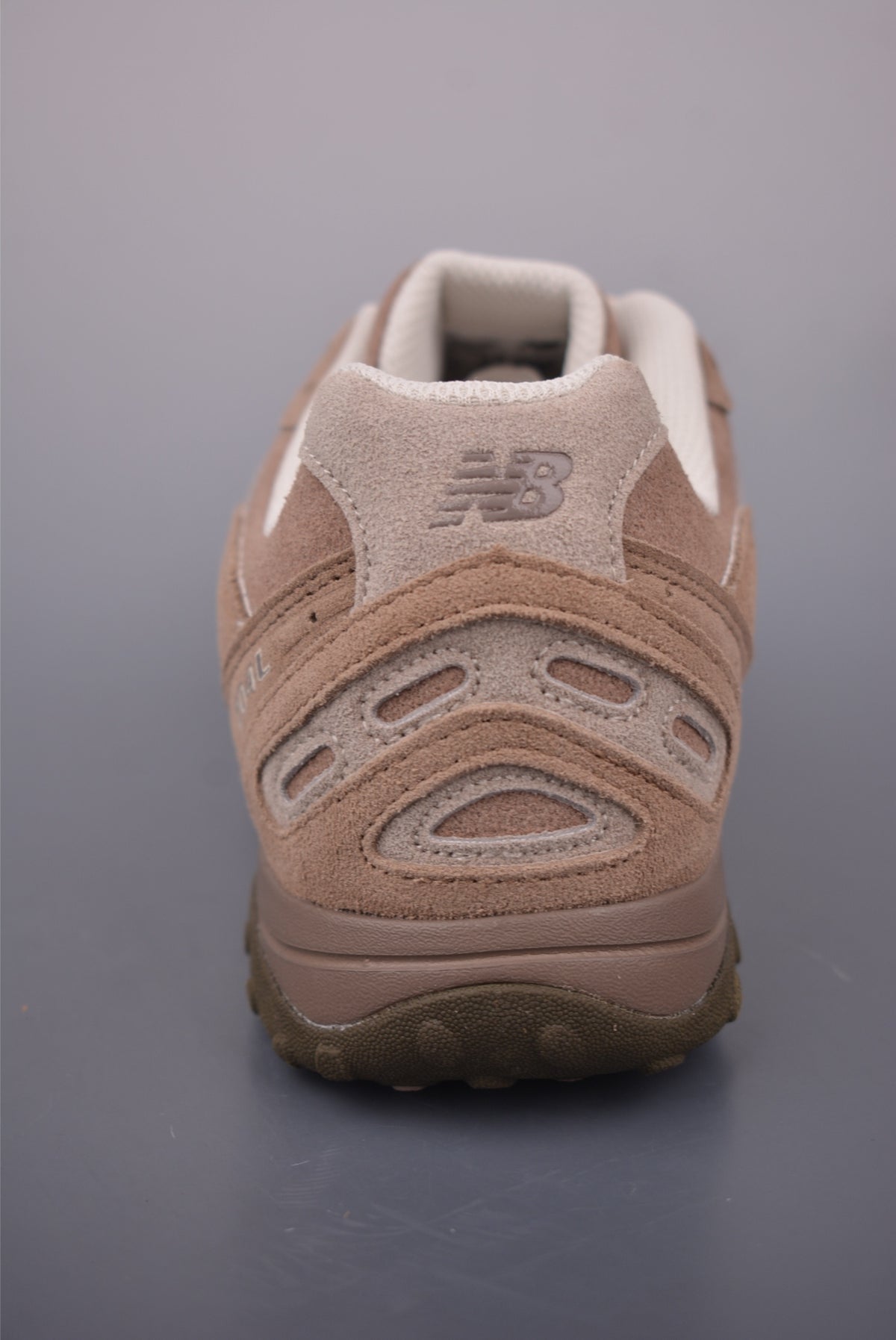 New Balance 240 204 - Image 4