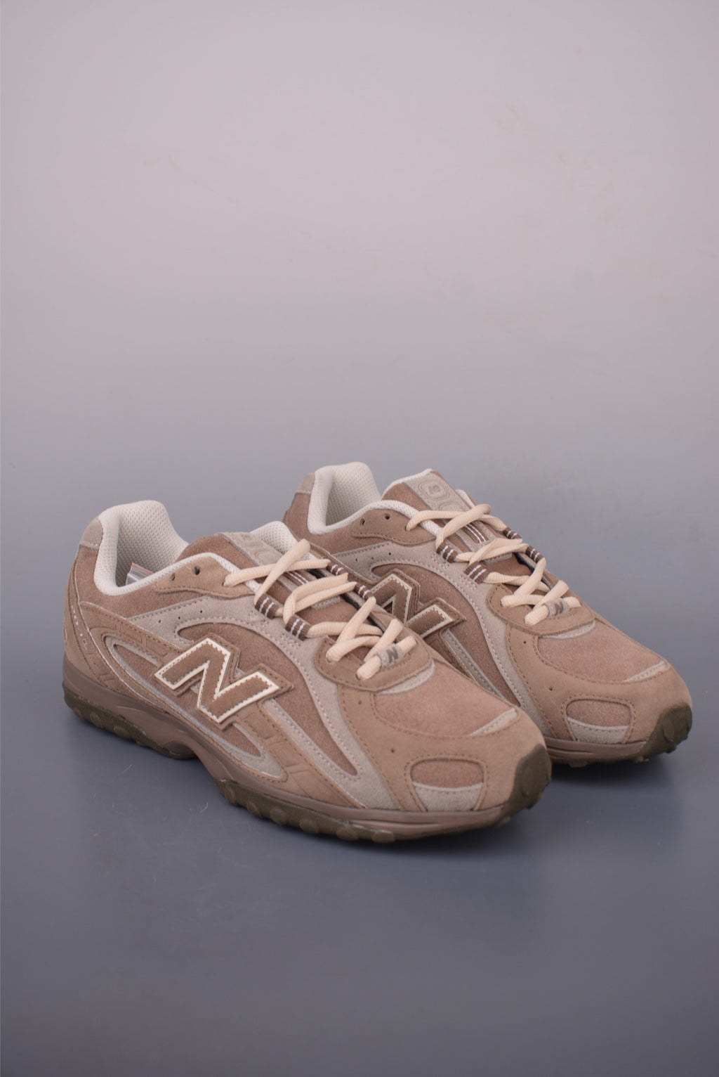 New Balance 240 204 - Image 1
