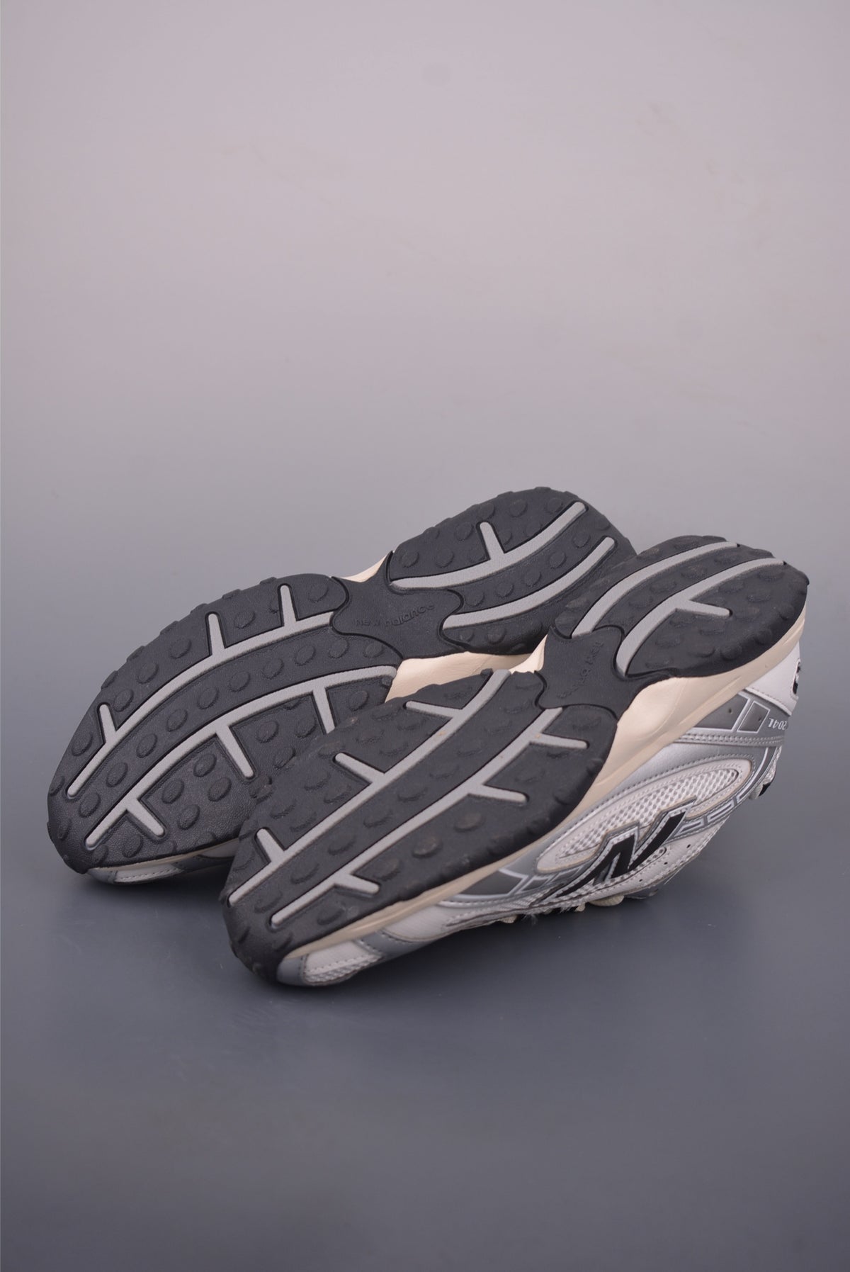 New Balance 240 204 - Image 3