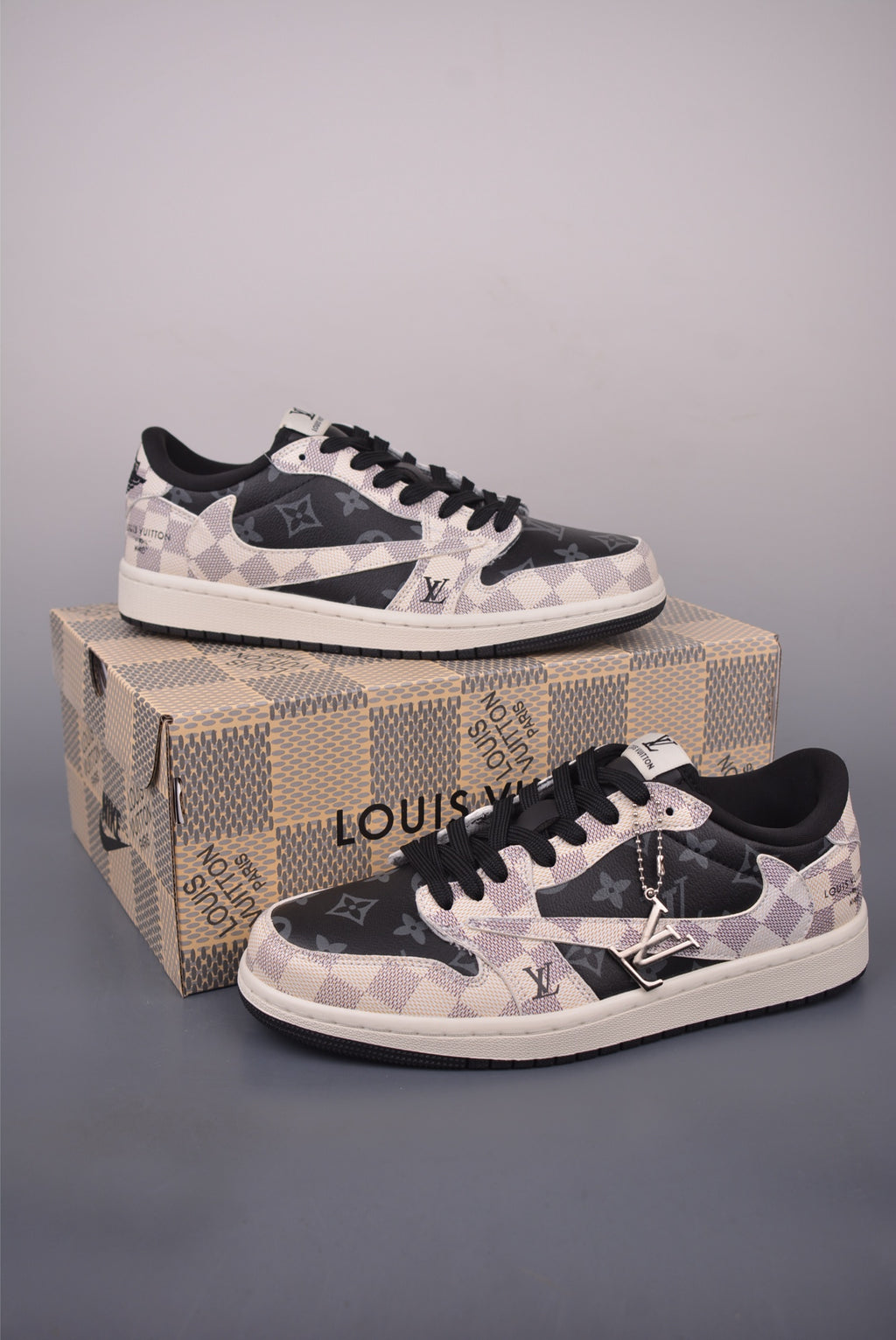 Fragment x Travis Scott x Nike Air Jordan 1 Low - Image 5