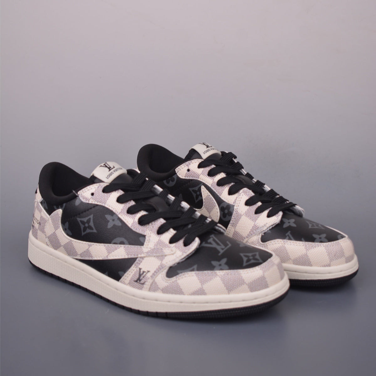 Fragment x Travis Scott x Nike Air Jordan 1 Low - Image 1
