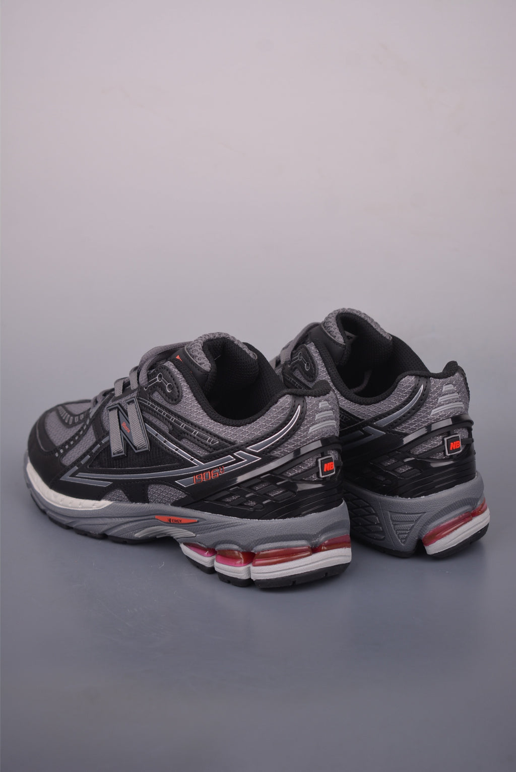 New Balance 190 240 - Image 2