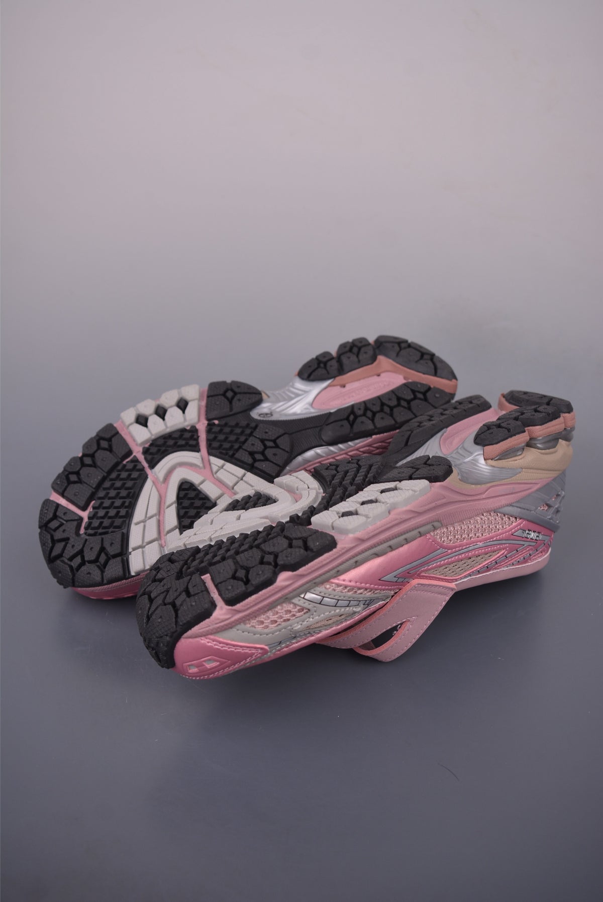New Balance 240 Balance1906R - Image 3