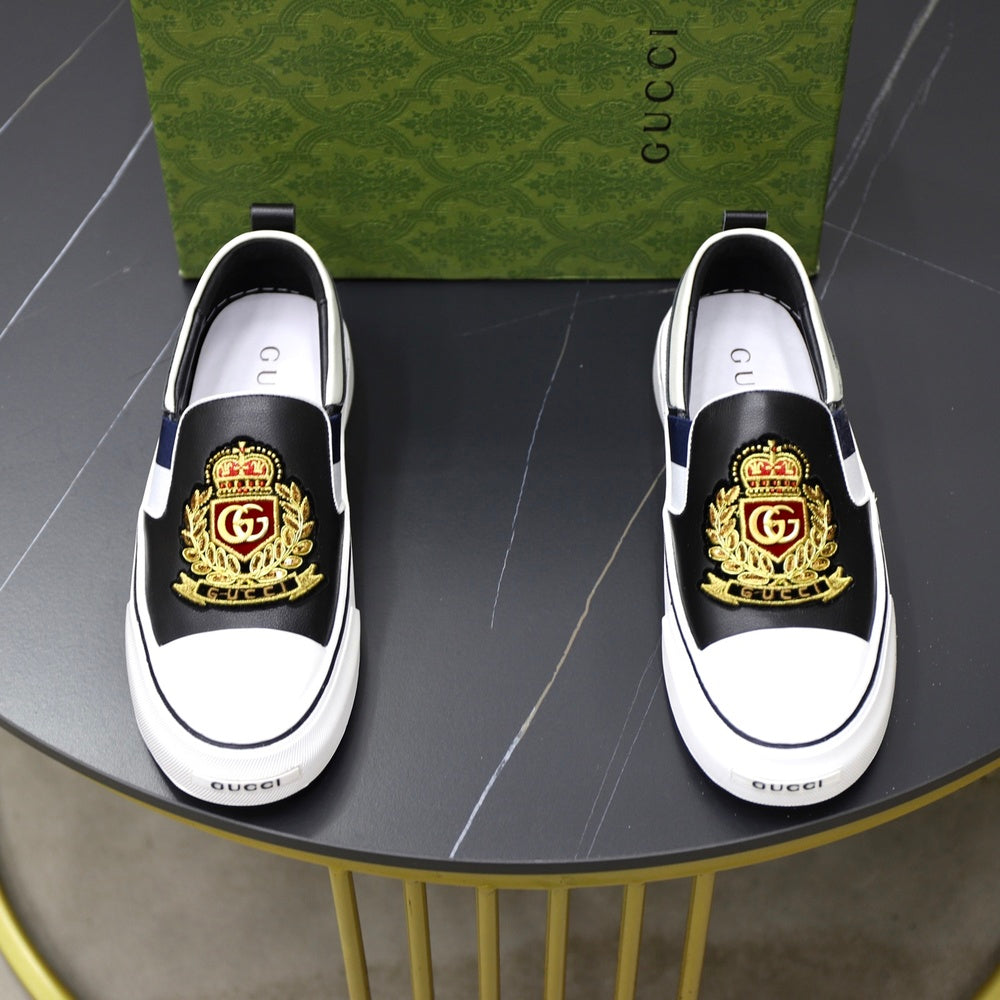 Gucci Men's Sneakers - Style 428909