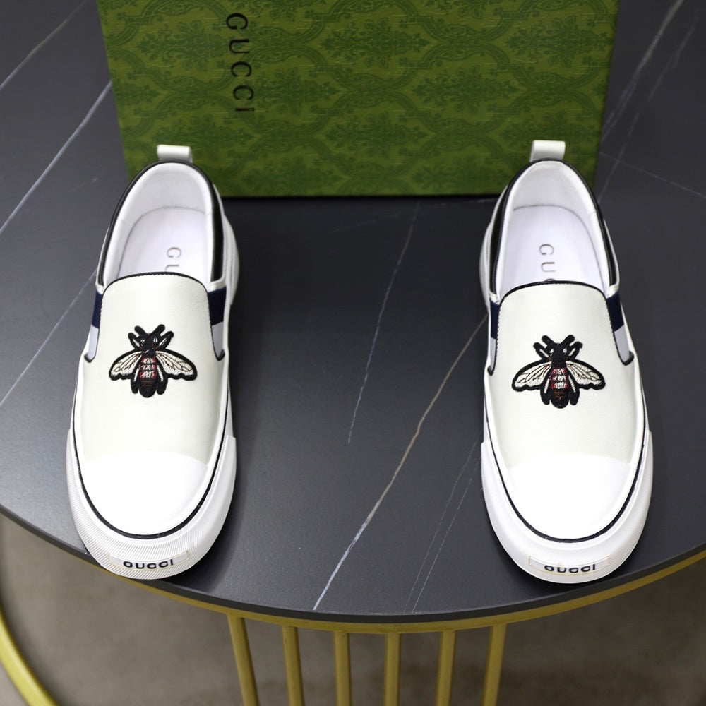Gucci Men's Sneakers - Style 428909