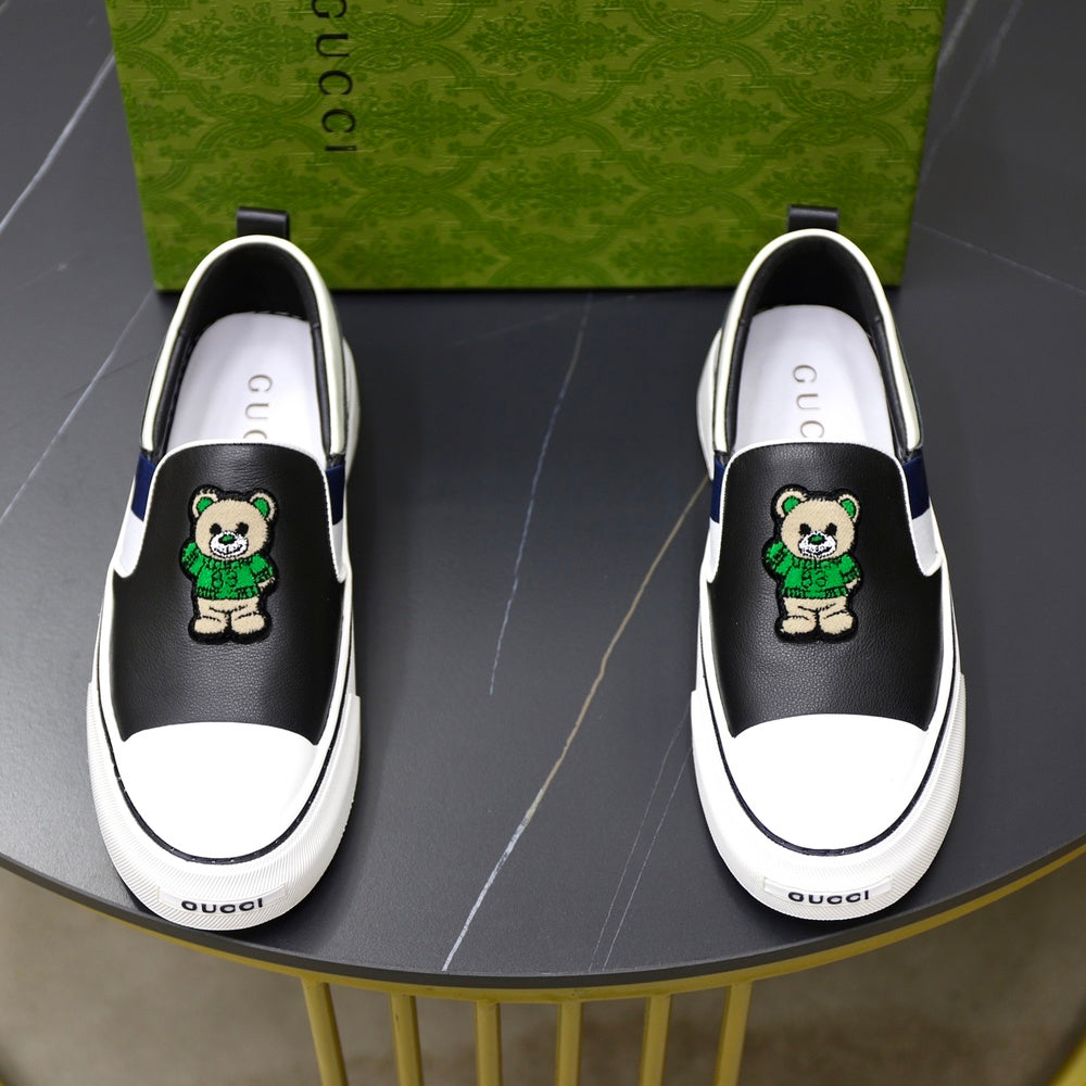 Gucci Men's Sneakers - Style 428909
