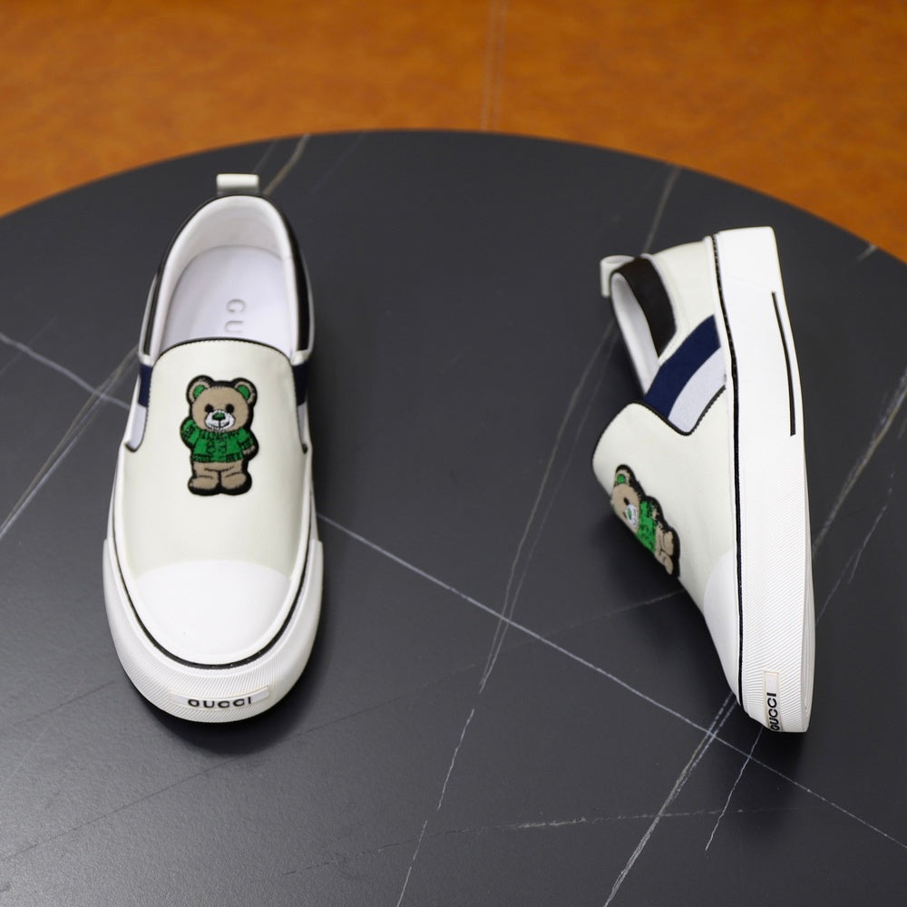 Gucci Men's Sneakers - Style 428909