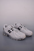 New Balance 190 240 - Image 1