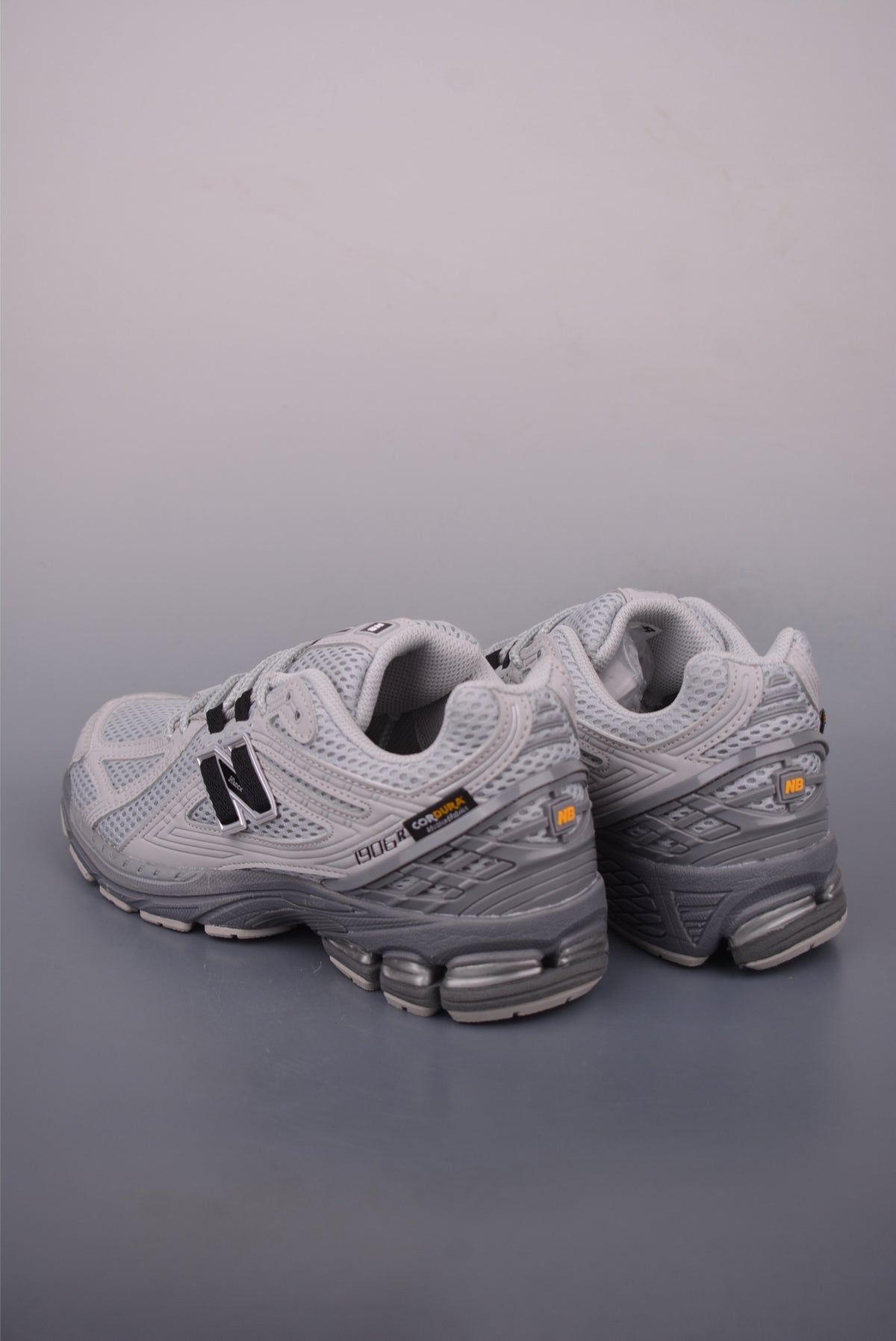 New Balance 190 240 - Image 2