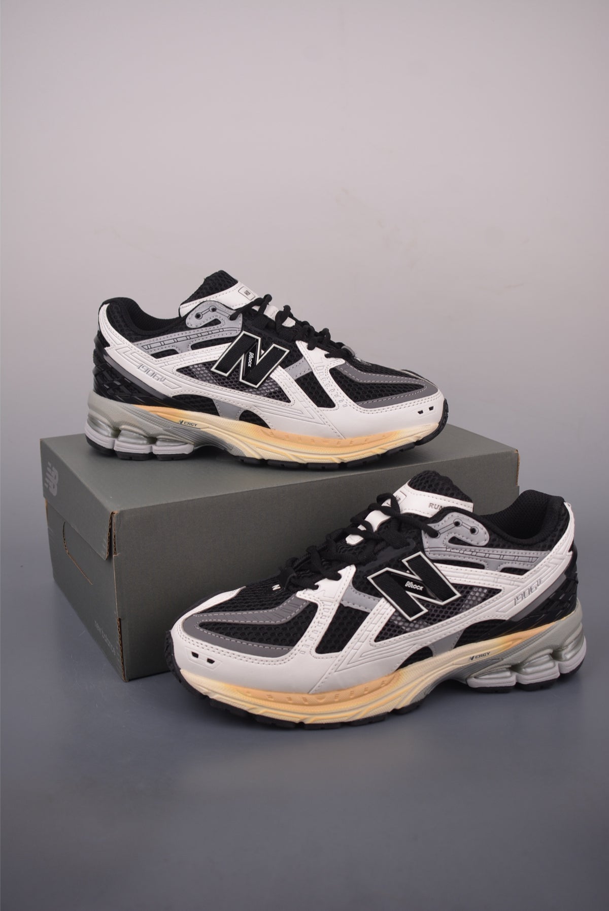 New Balance 190 240 - Image 5