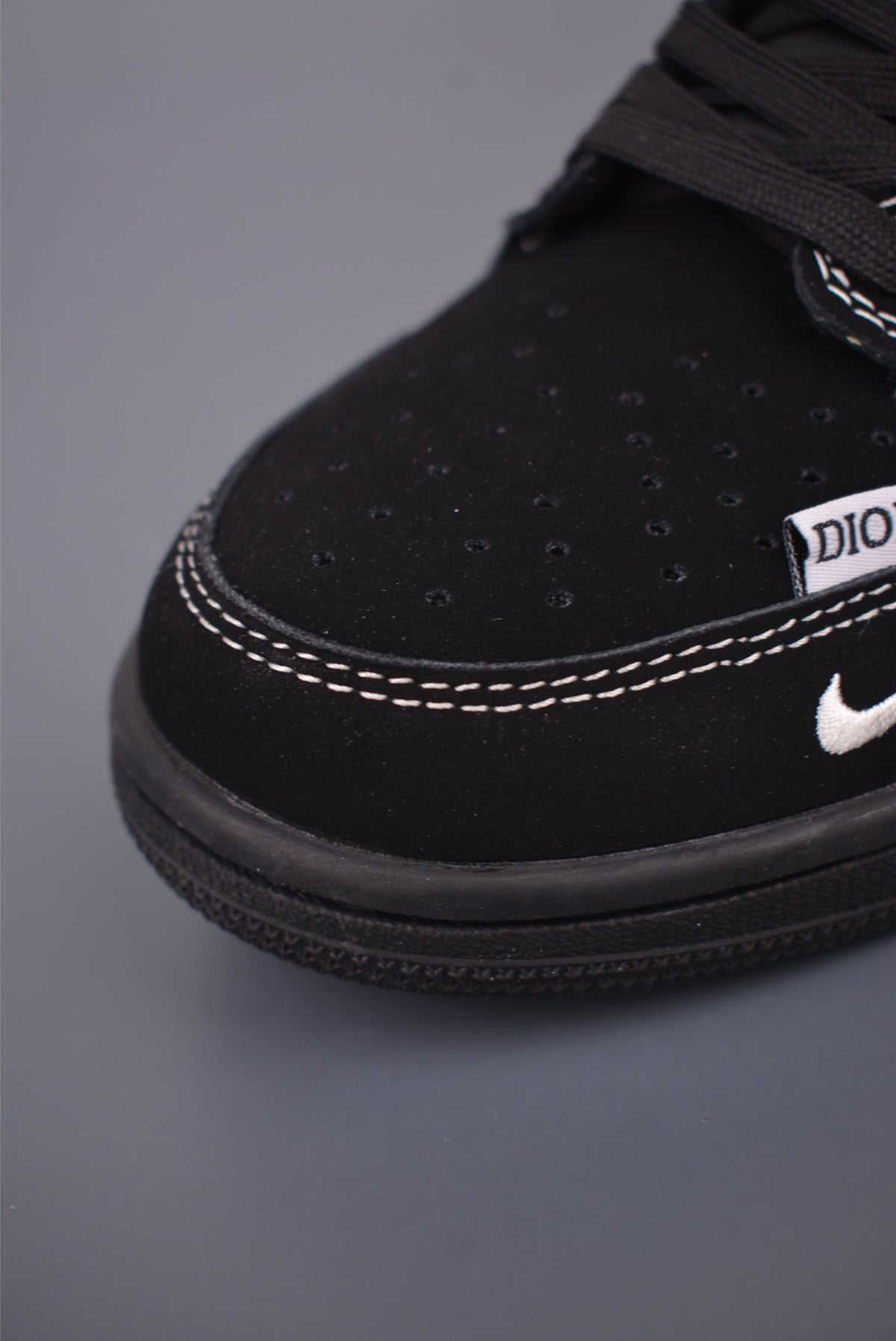 Fragment x Travis Scott x Dior x Nike Air Jordan 1 Low - Image 6