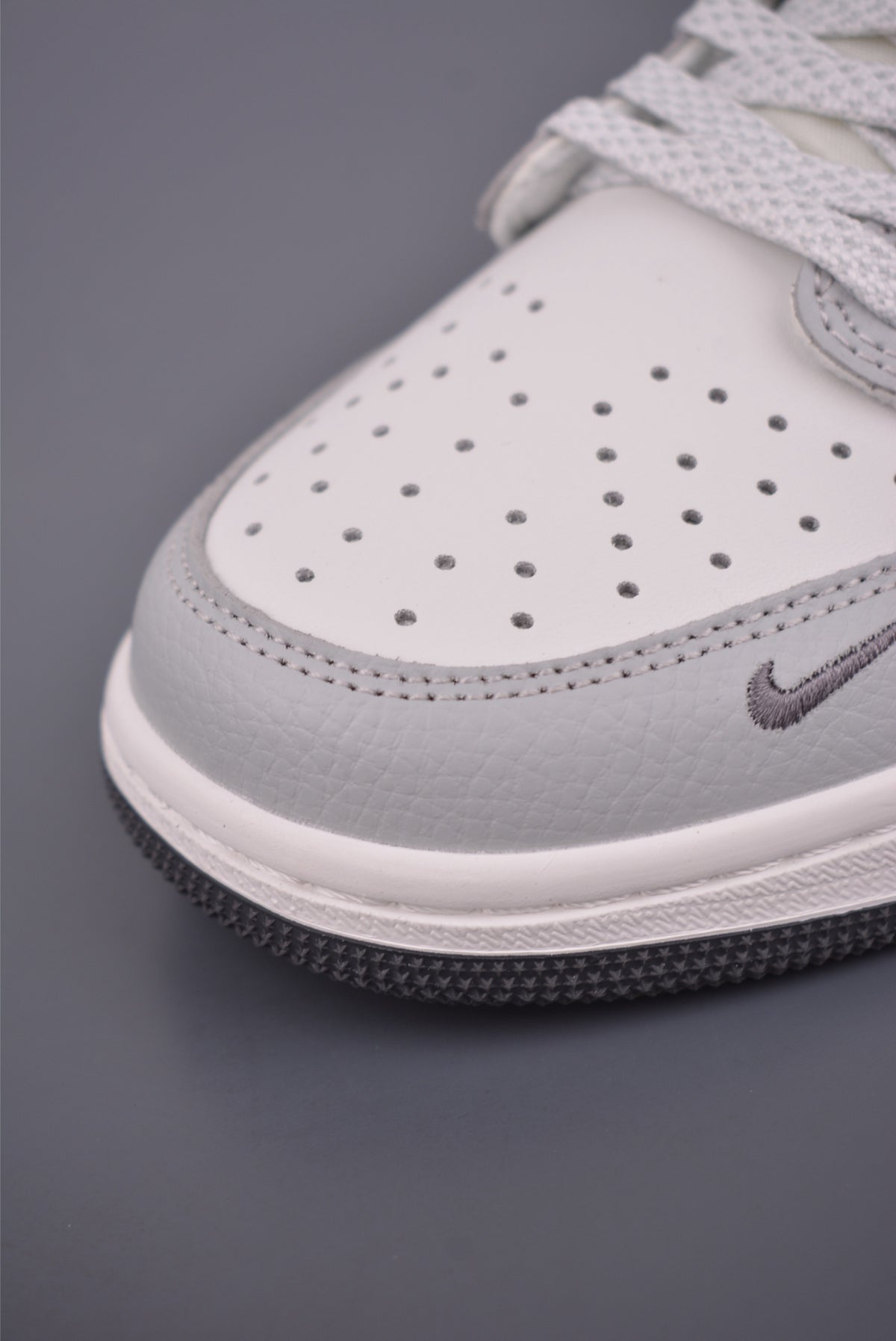 Fragment x Travis Scott x Nike Air Jordan 1 Low - Image 6