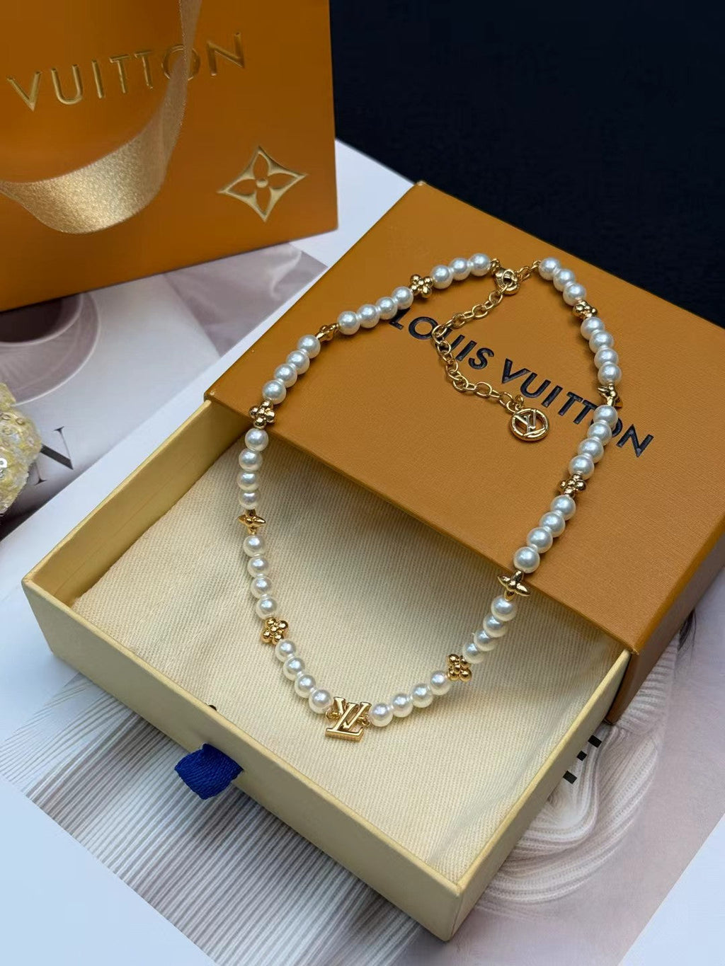 LOUIS VUITTON Pearl Necklace