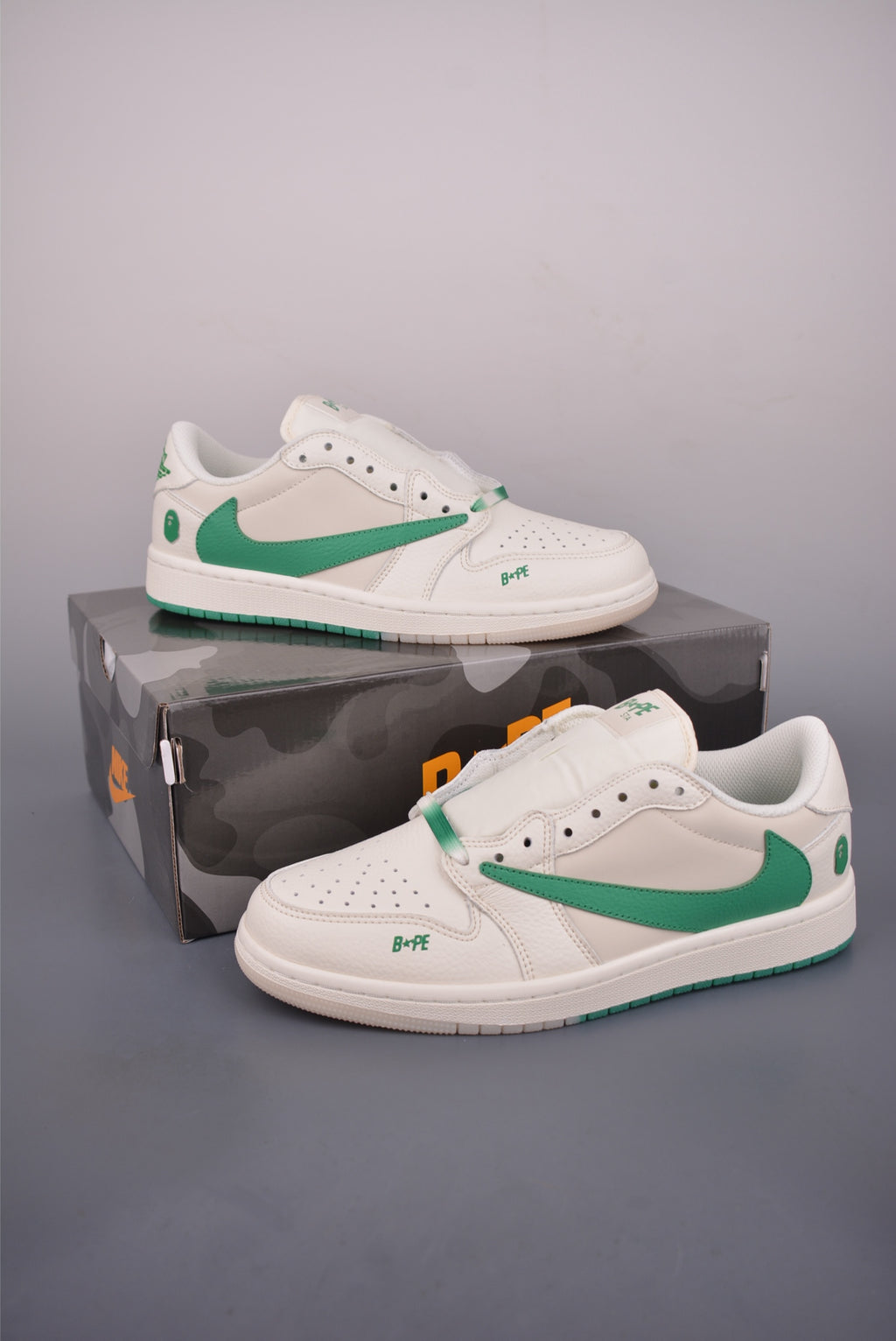 Fragment x Travis Scott x Nike Air Jordan 1 Low - Image 5