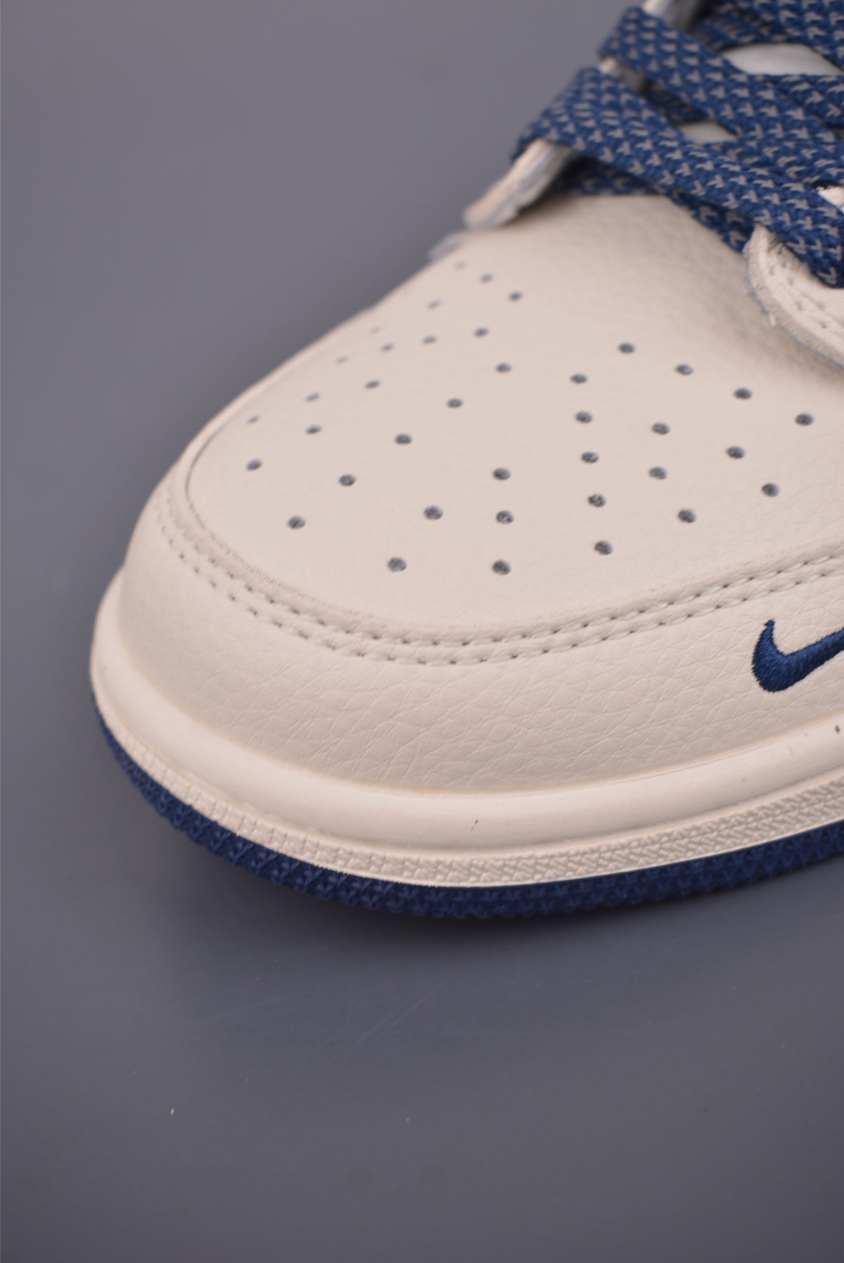 Fragment x Travis Scott x Nike Air Jordan 1 Low - Image 6