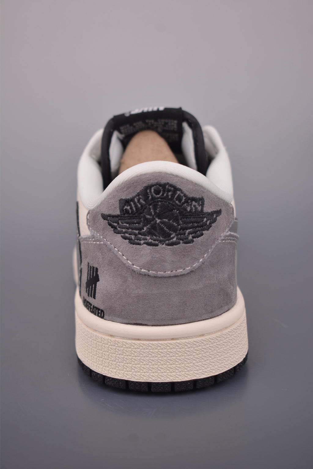 Fragment x Travis Scott x Nike Air Jordan 1 Low - Image 4