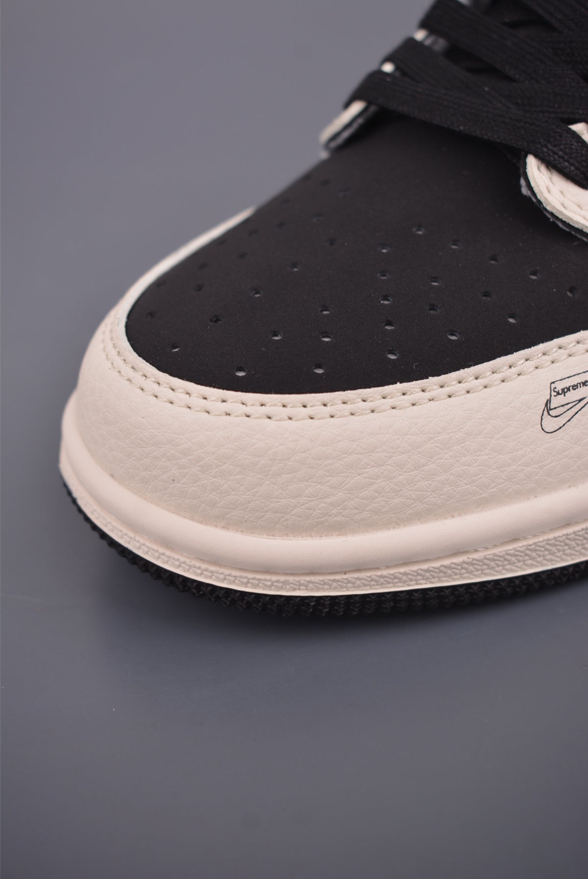 Fragment x Travis Scott x Nike Air Jordan 1 Low - Image 6