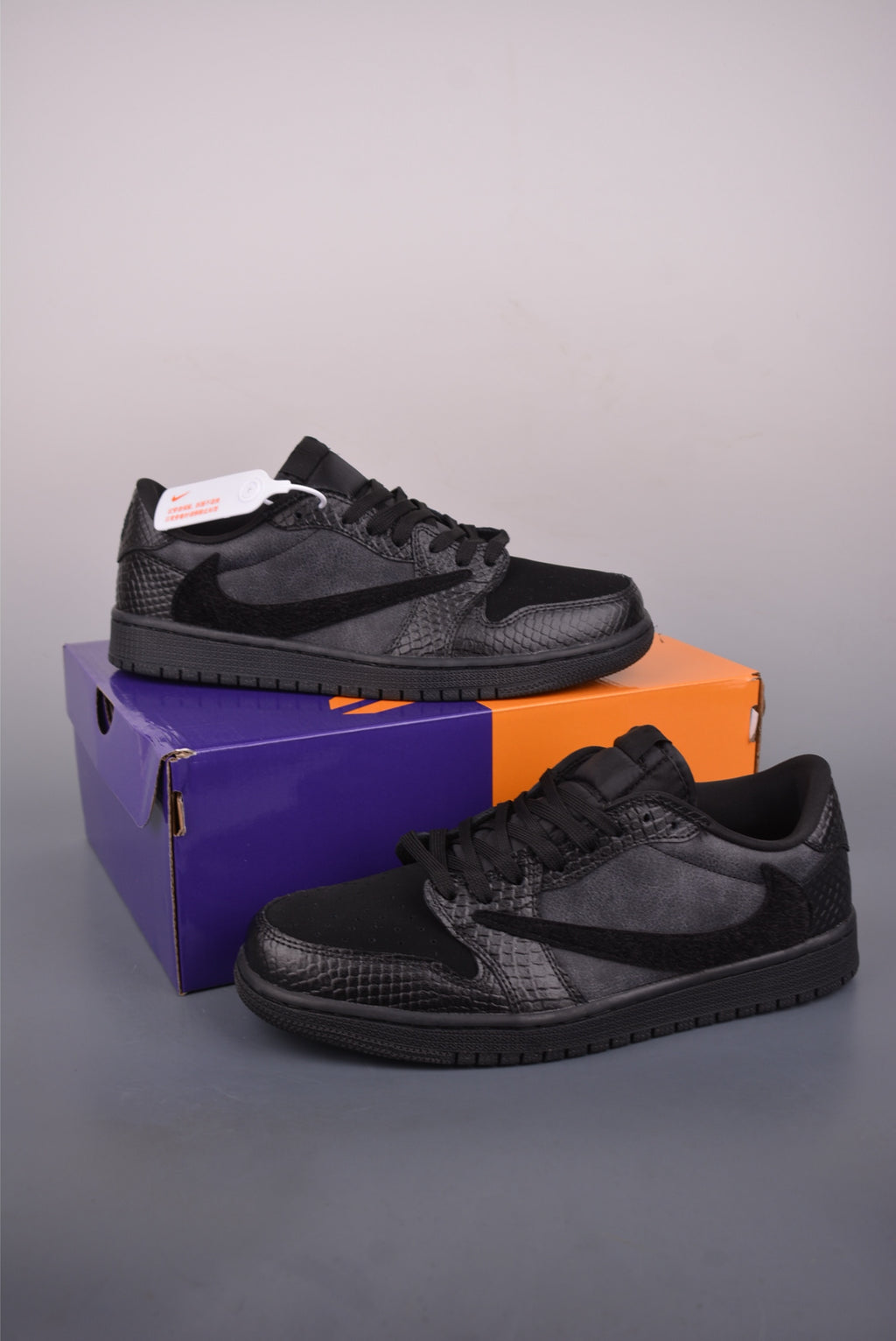 Fragment x Travis Scott x Nike Air Jordan 1 Low - Image 5