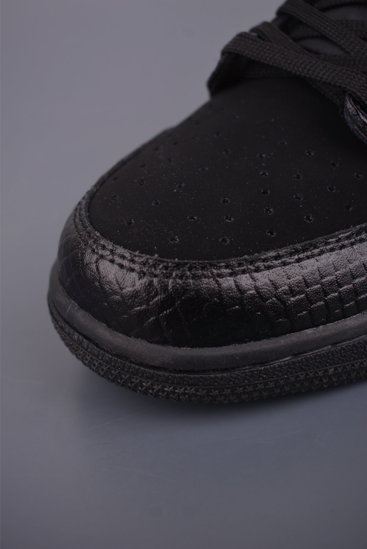 Fragment x Travis Scott x Nike Air Jordan 1 Low - Image 6