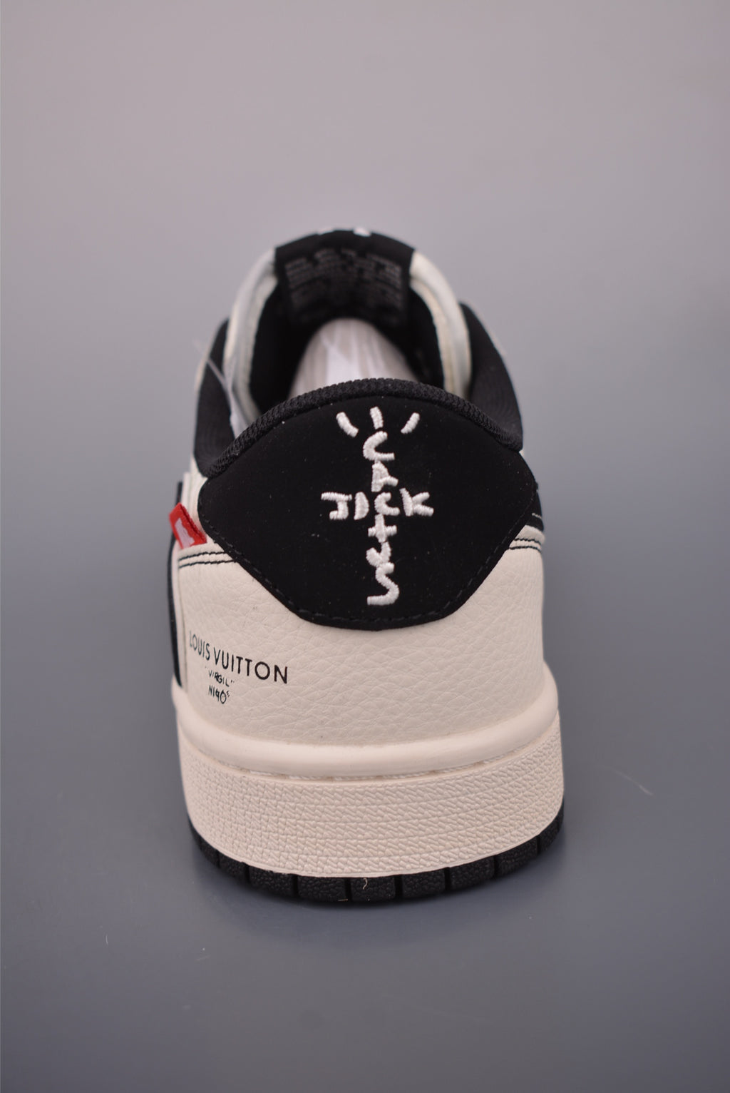 Fragment x Travis Scott x Nike Air Jordan 1 Low - Image 4