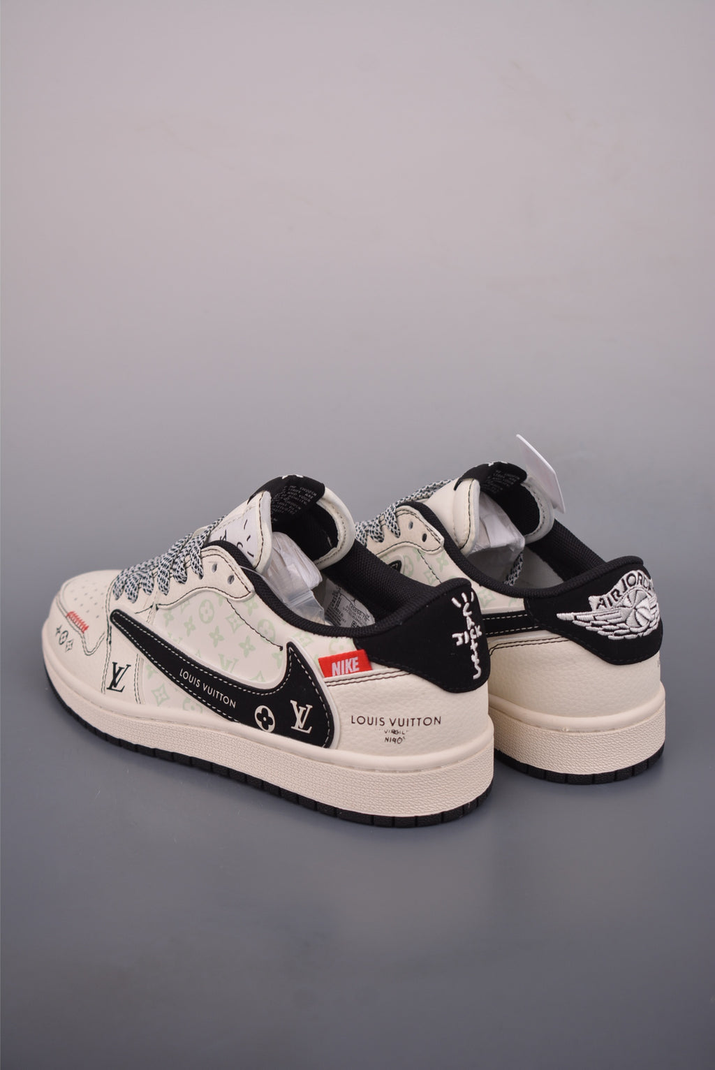 Fragment x Travis Scott x Nike Air Jordan 1 Low - Image 2