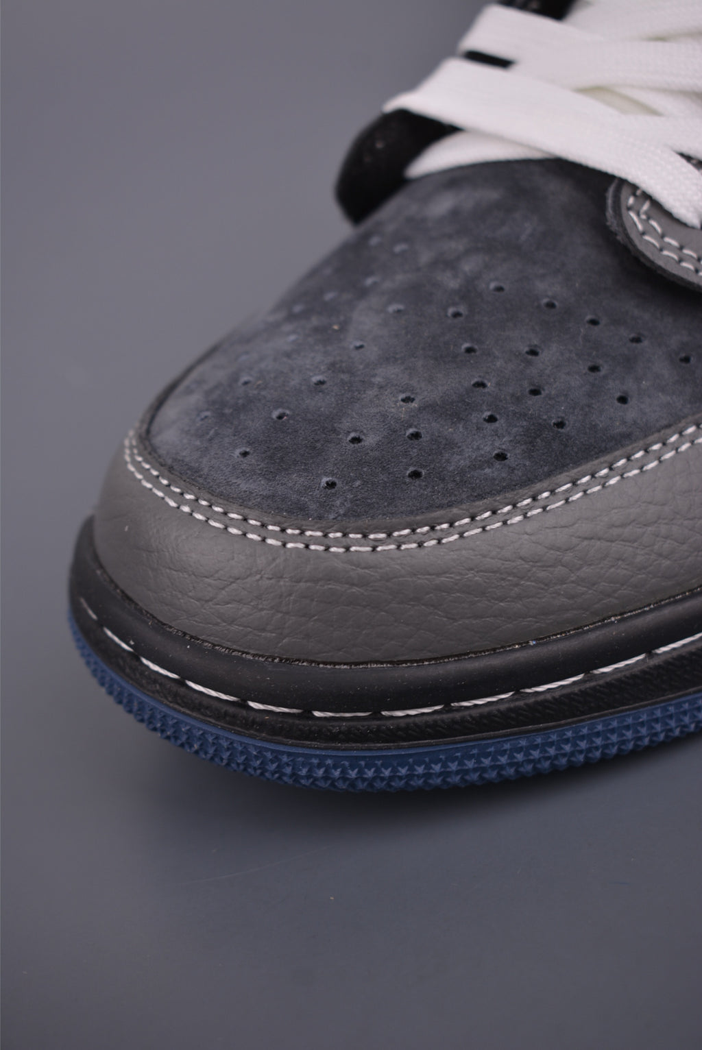 Fragment x Travis Scott x Nike Air Jordan 1 Low - Image 6