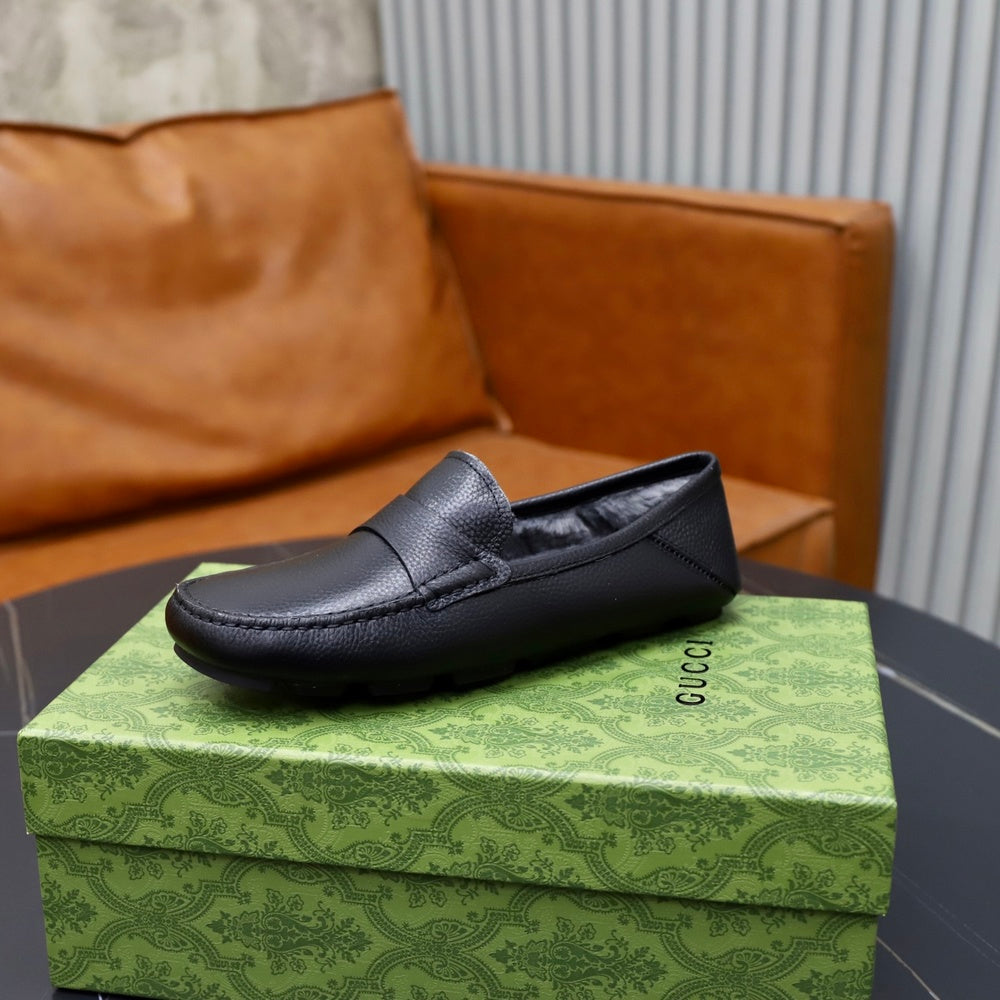 Gucci Men's Loafers - Style 427126