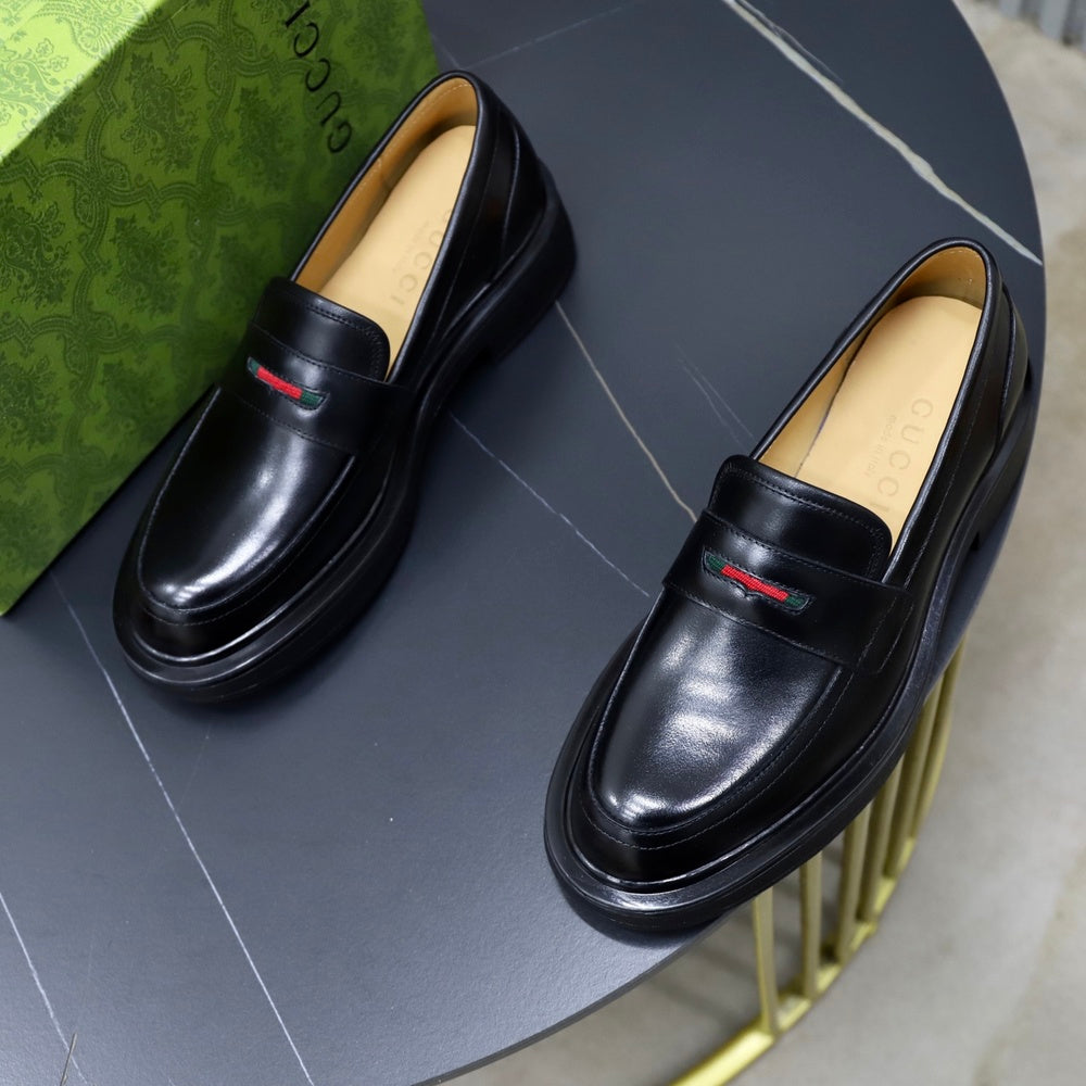 Gucci Men's Loafers - Style 427134