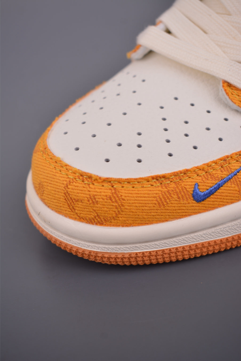 Fragment x Travis Scott x Nike Air Jordan 1 Low - Image 6