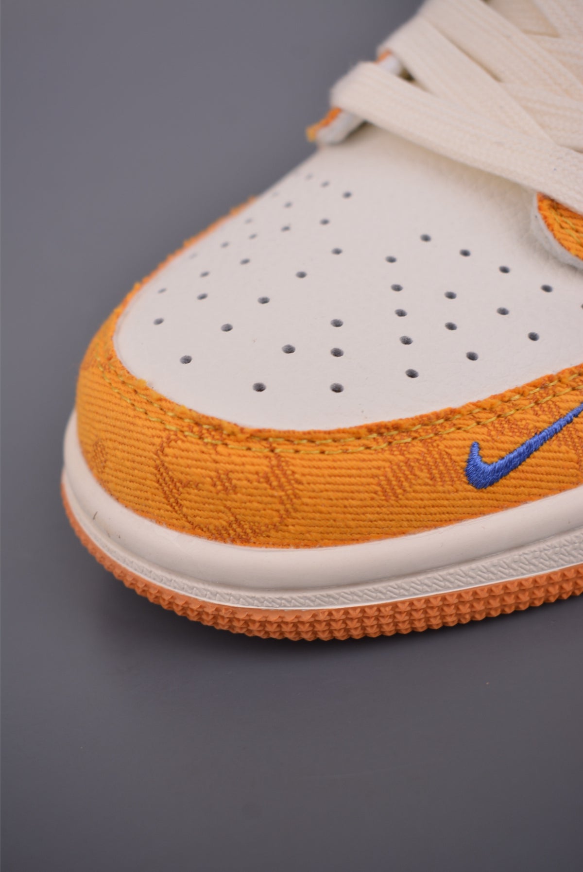 Fragment x Travis Scott x Nike Air Jordan 1 Low - Image 6
