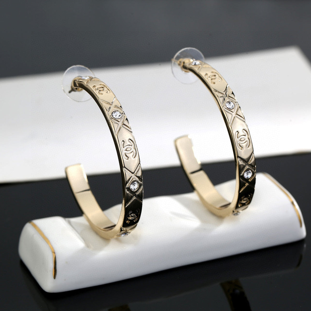 CHANEL Double-C Vintage Earrings