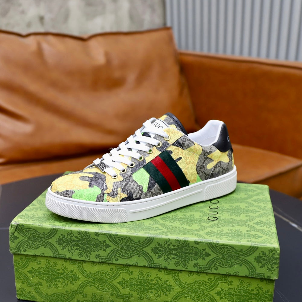 Gucci Men's Sneakers - Style 427006