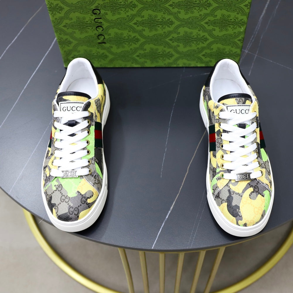 Gucci Men's Sneakers - Style 427006