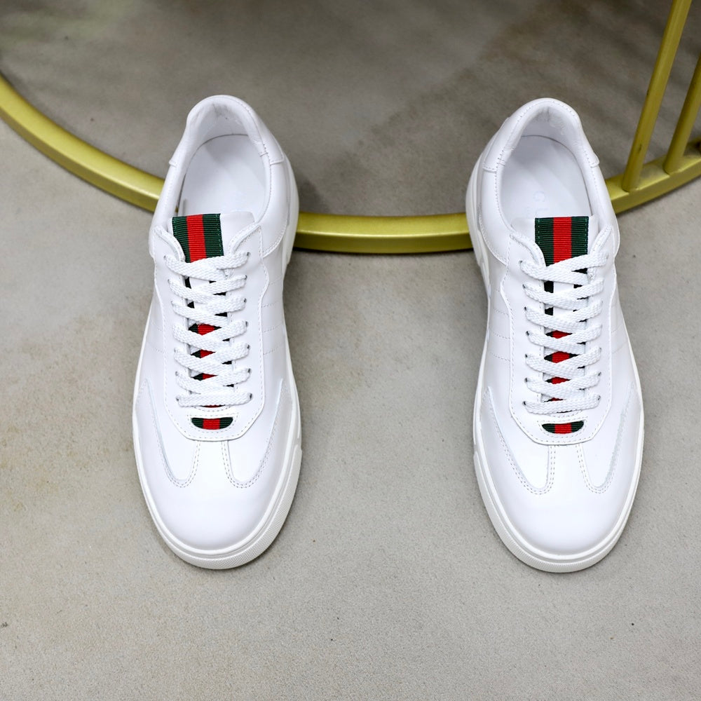 Gucci Men's Sneakers - Style 427012