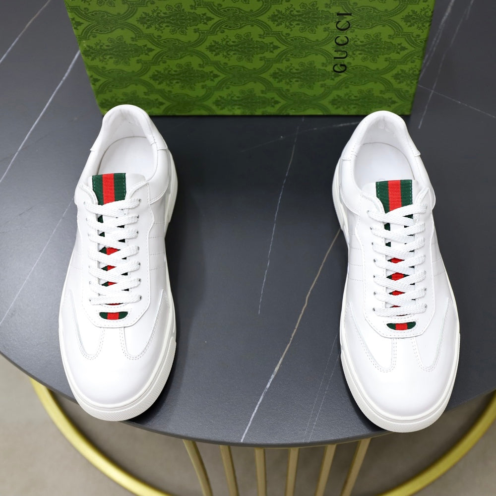 Gucci Men's Sneakers - Style 427012