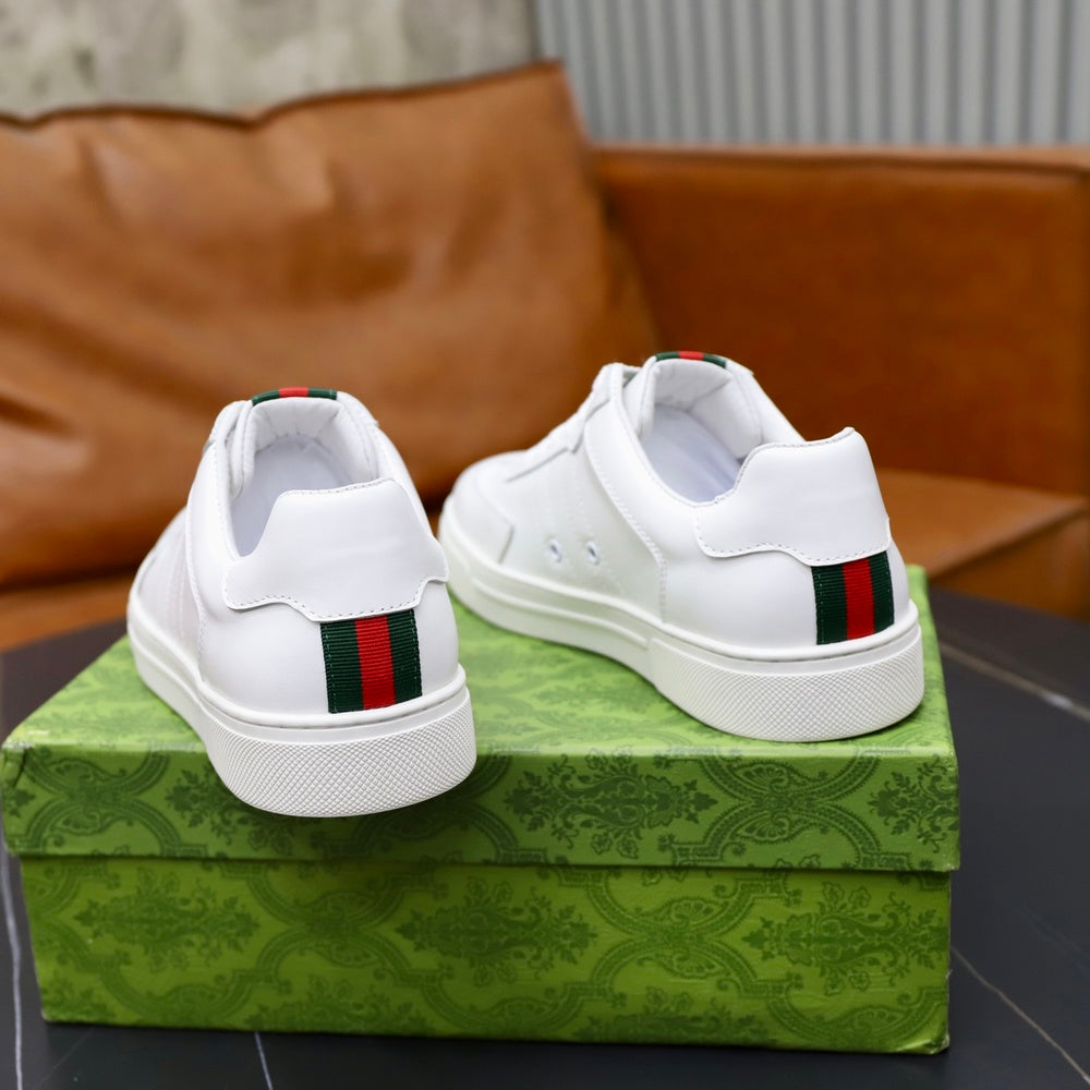 Gucci Men's Sneakers - Style 427012