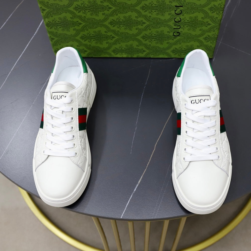 Gucci Men's Sneakers - Style 427014