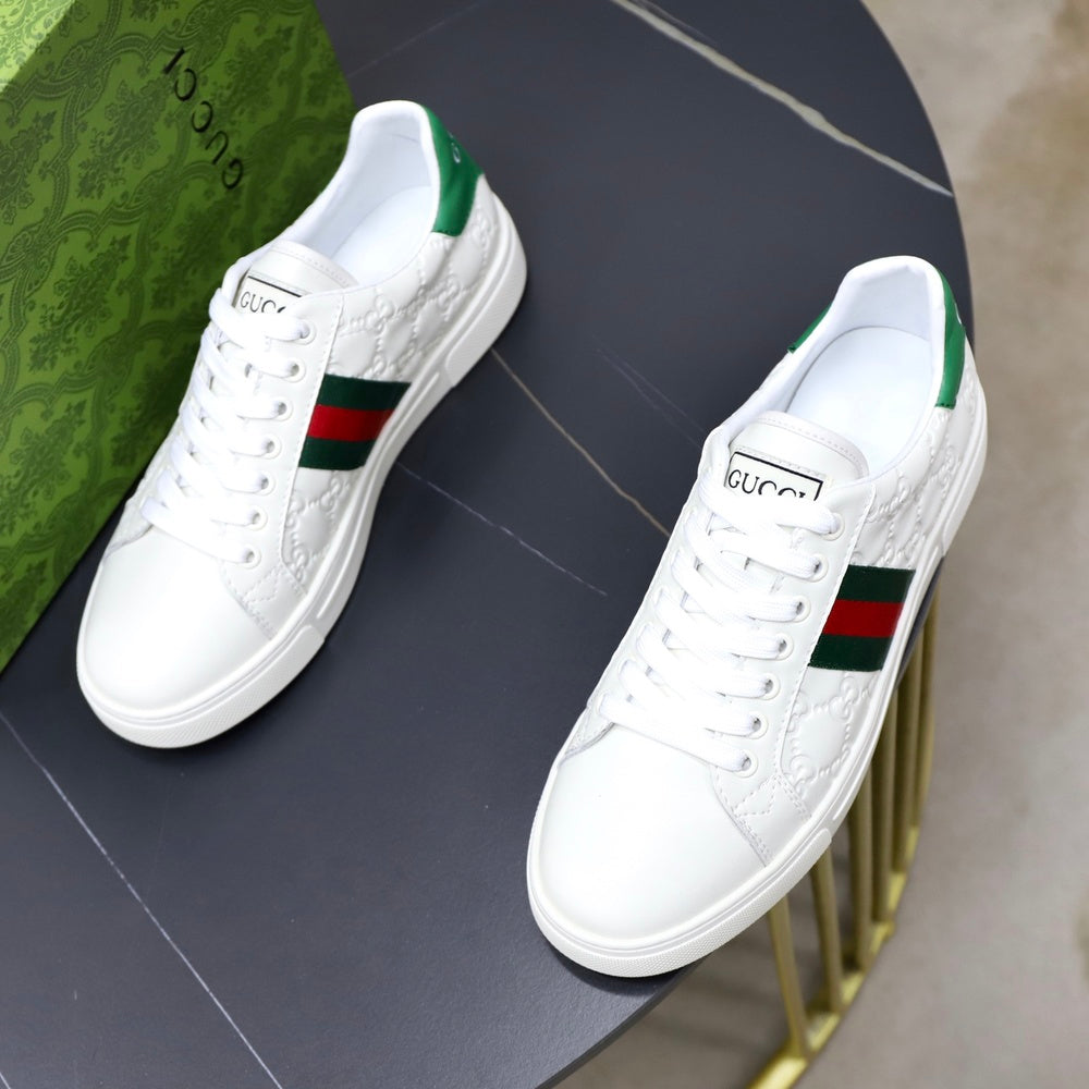 Gucci Men's Sneakers - Style 427014
