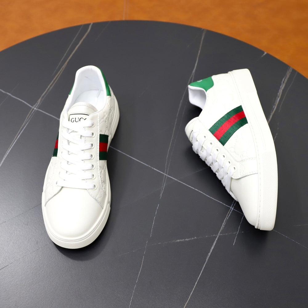Gucci Men's Sneakers - Style 427014