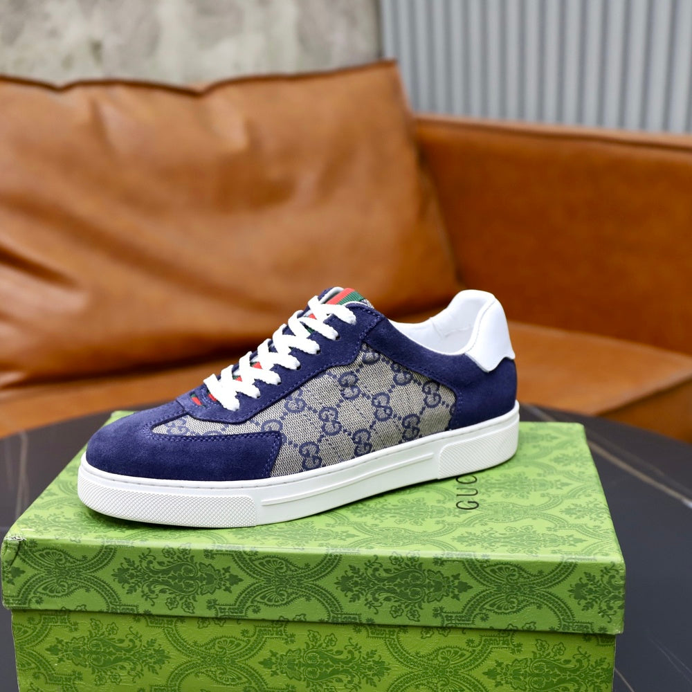 Gucci Men's Sneakers - Style 427017